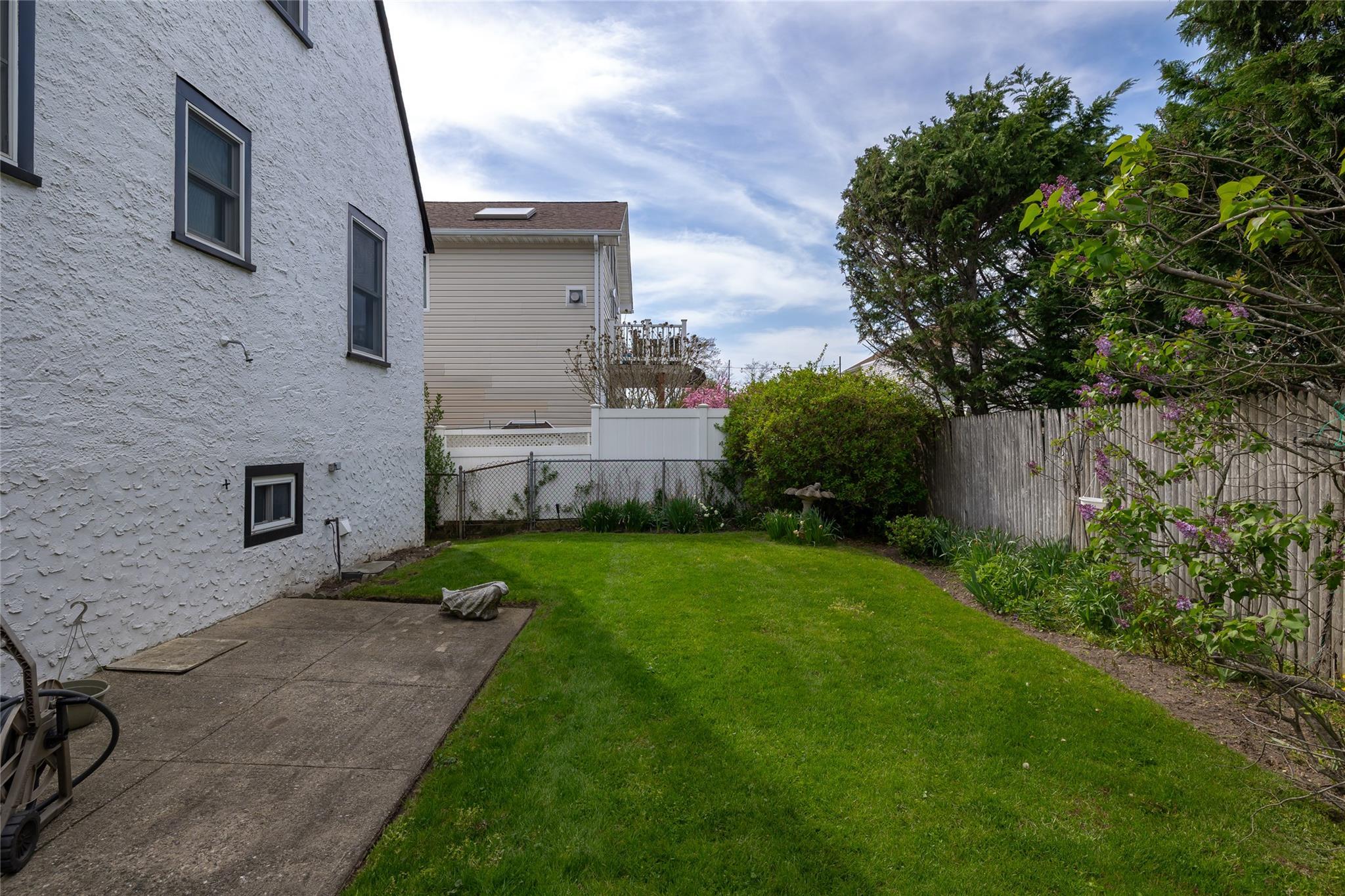 Single Family Sunset  Nassau County, NY 11558, MLS-852164-24