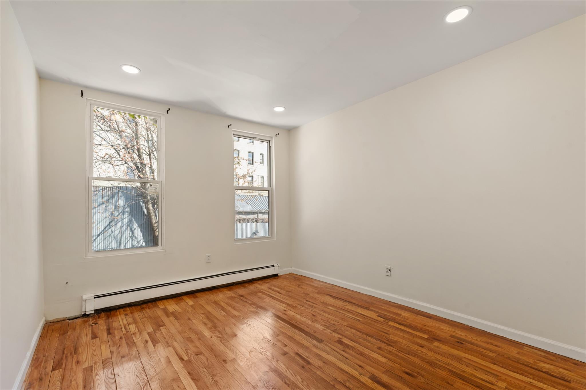 Single Family Park  Bronx, NY 10457, MLS-852183-11