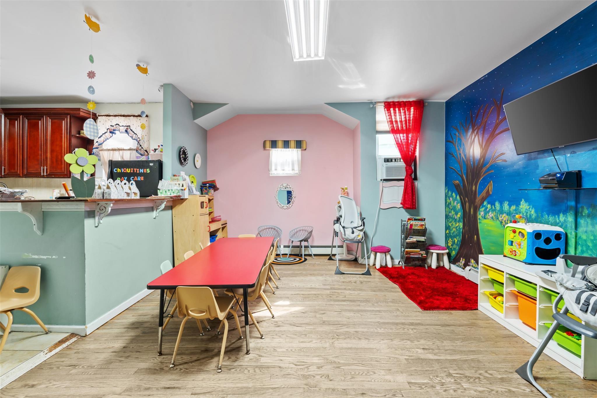 Single Family Park  Bronx, NY 10457, MLS-852183-16