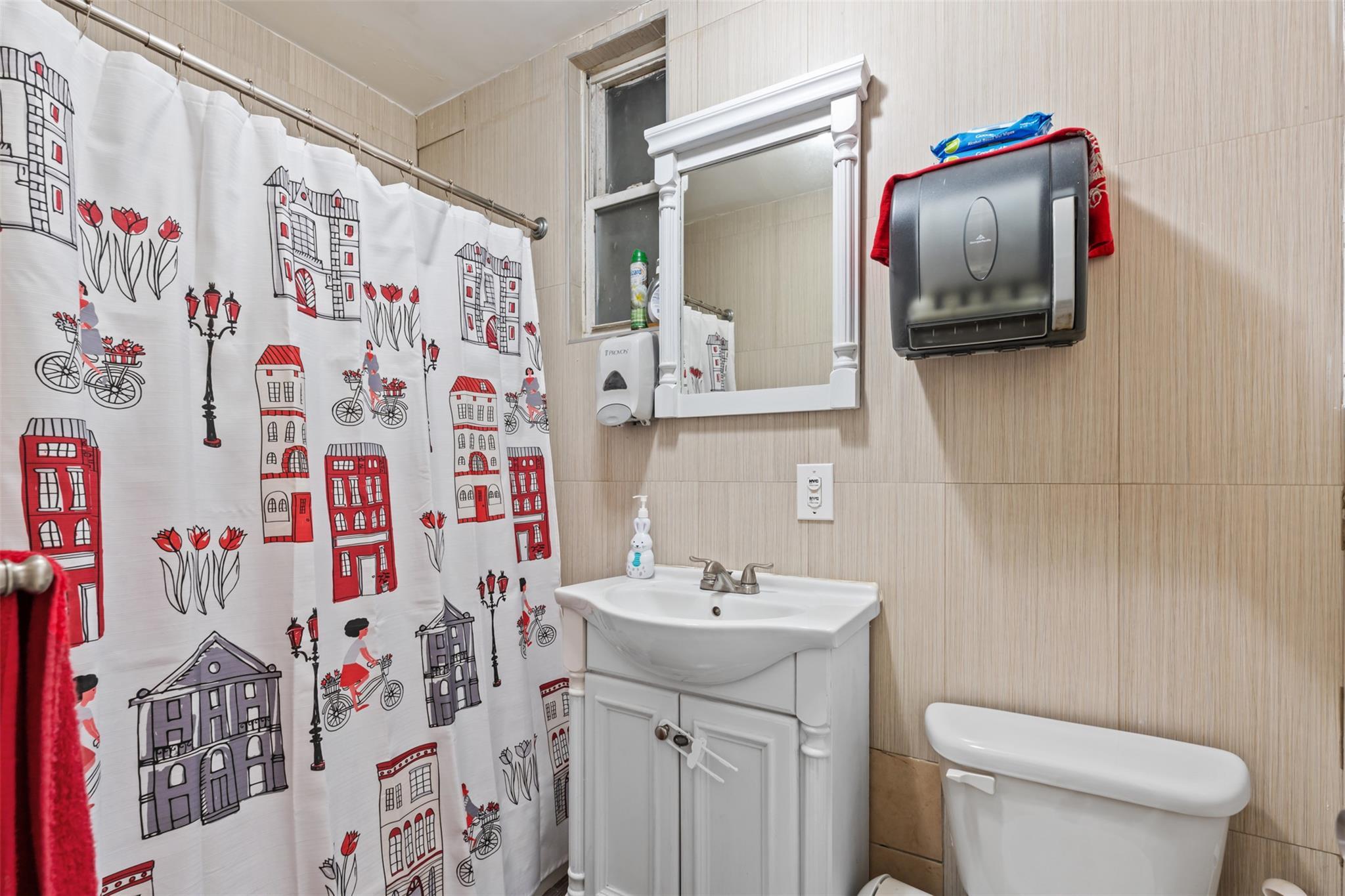 Single Family Park  Bronx, NY 10457, MLS-852183-19