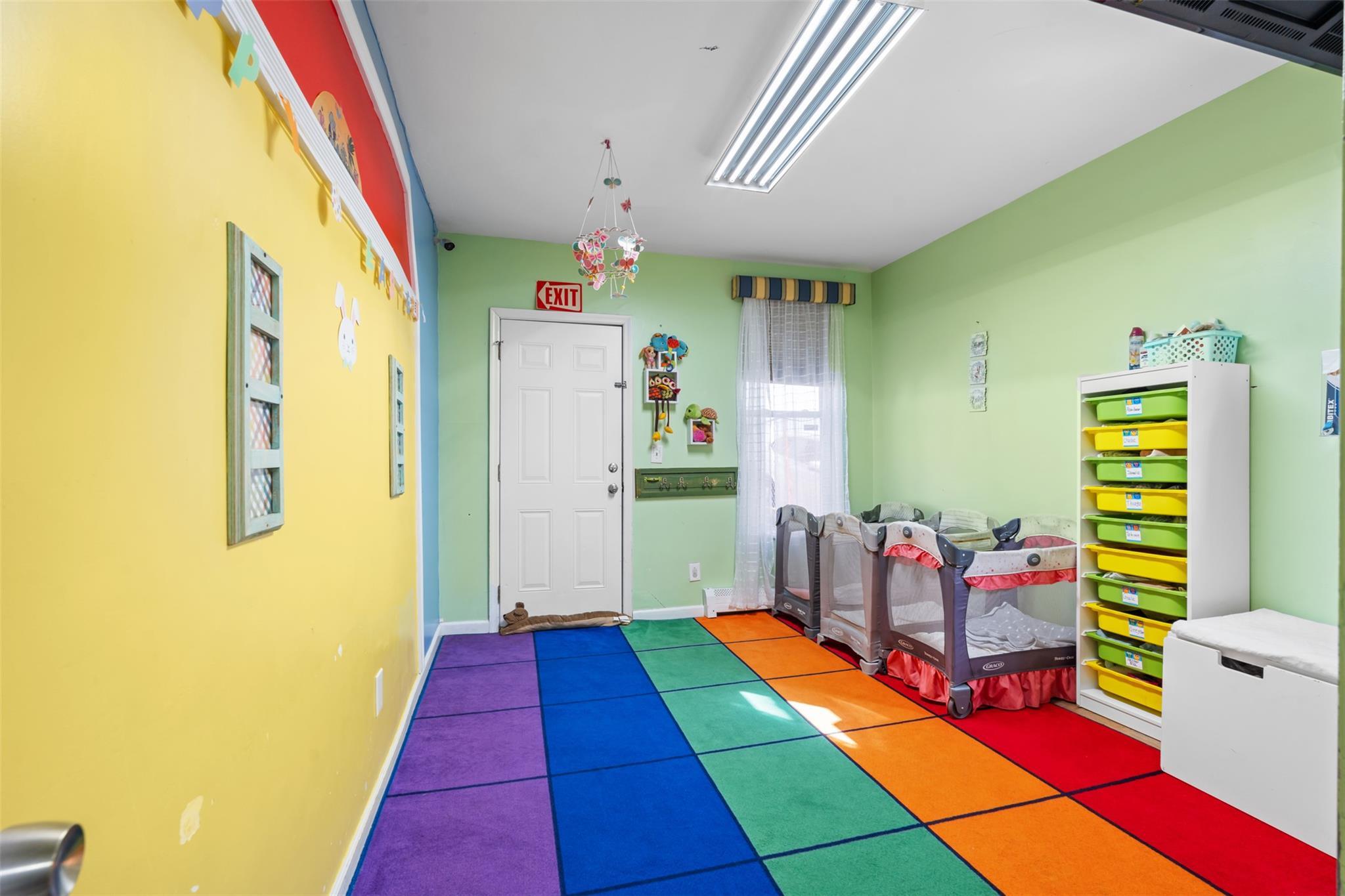 Single Family Park  Bronx, NY 10457, MLS-852183-23