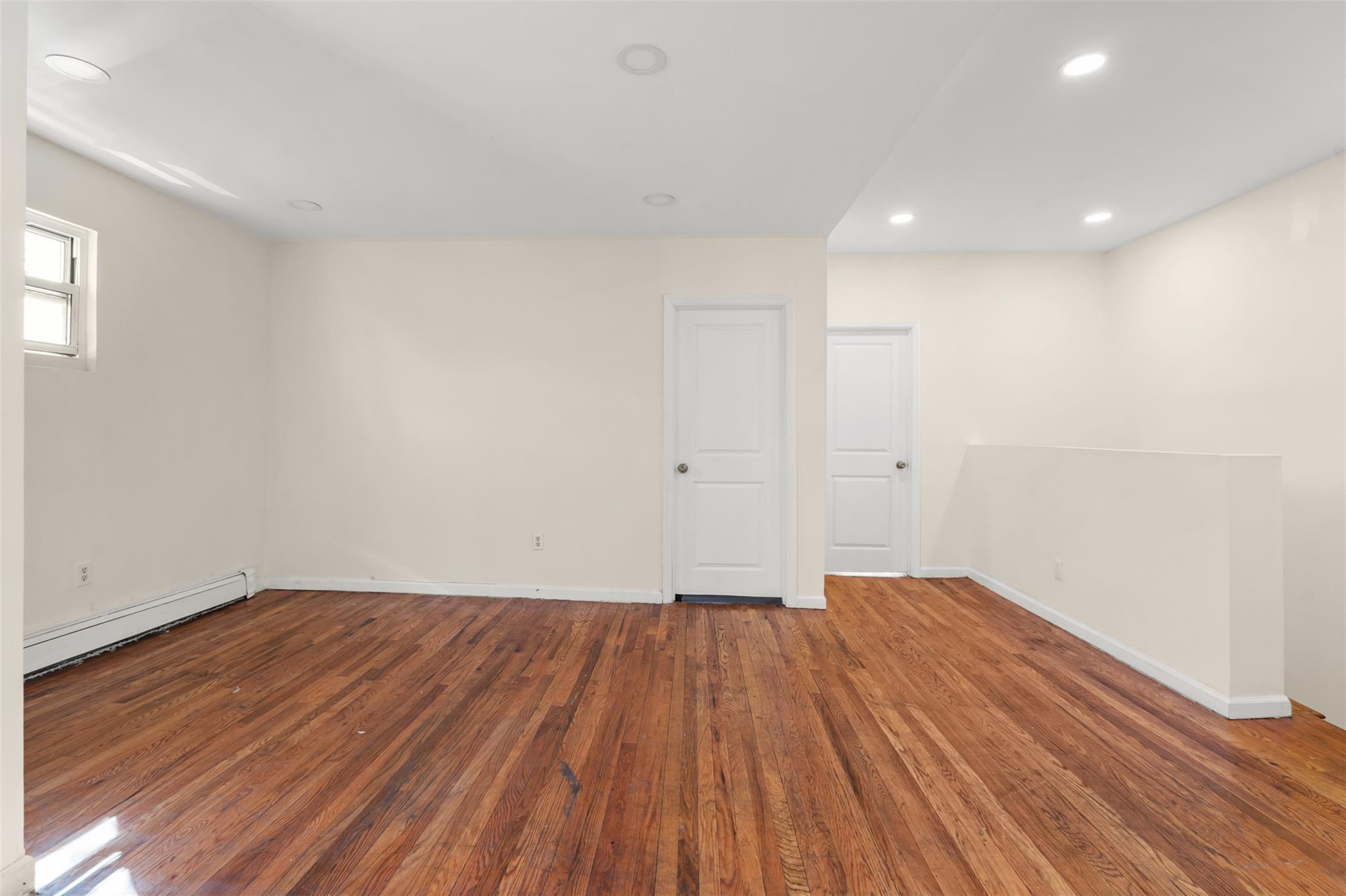 Single Family Park  Bronx, NY 10457, MLS-852183-3