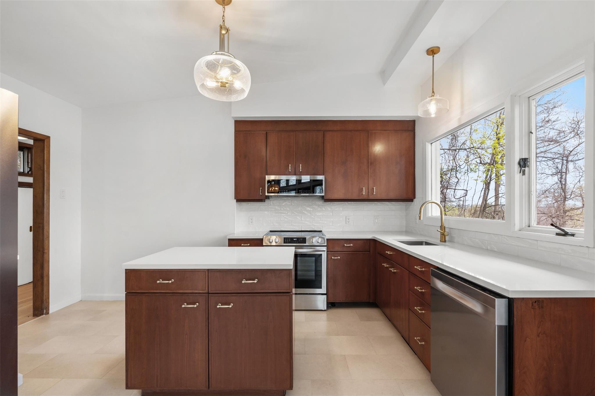 Single Family Edge Hill  Dutchess County, NY 12590, MLS-852192-18