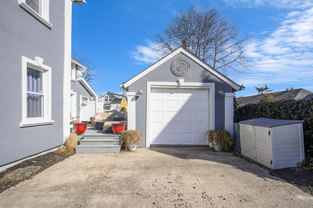 Single Family Maiden  Suffolk County, NY 11772, MLS-852252-40