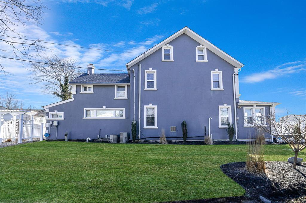 Single Family Maiden  Suffolk County, NY 11772, MLS-852252-41