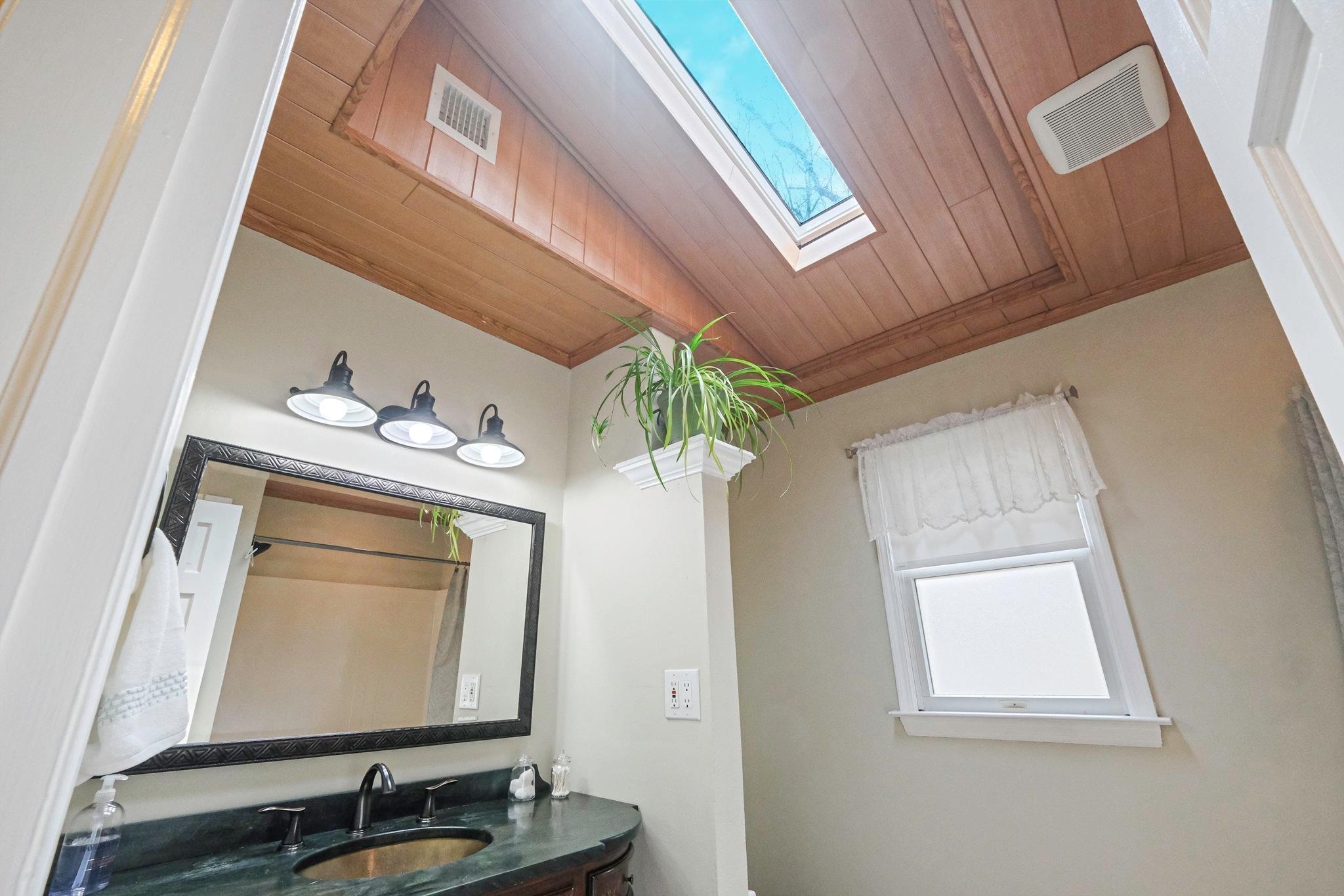 Single Family Judith  Suffolk County, NY 11778, MLS-852275-35