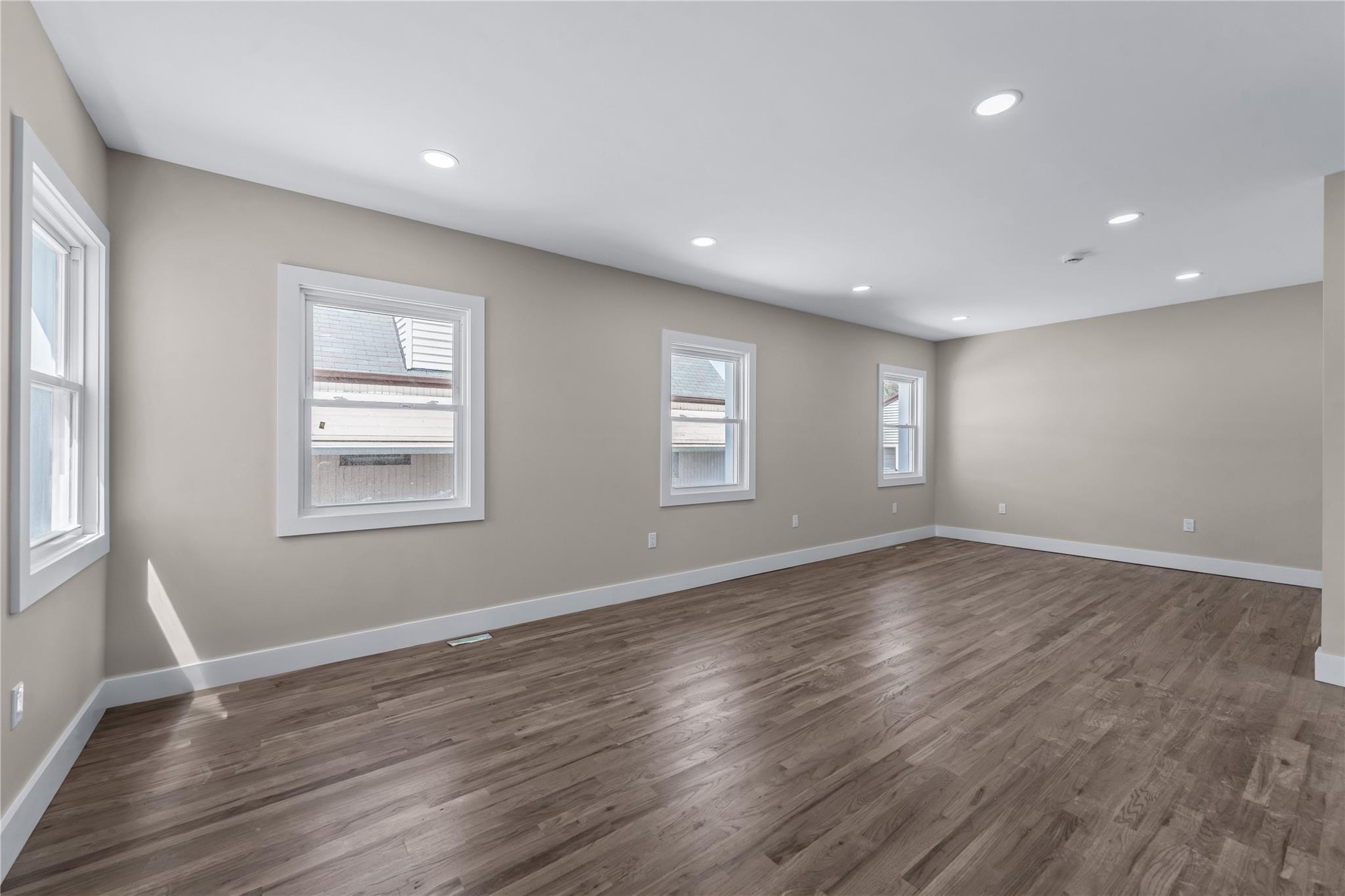 Single Family Mott Ave  Queens, NY 11691, MLS-852315-4