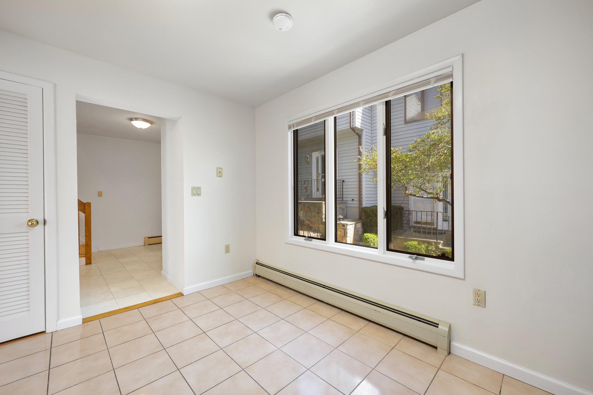 Condo Pemberwick  Out Of Area, NY 06831, MLS-852317-10