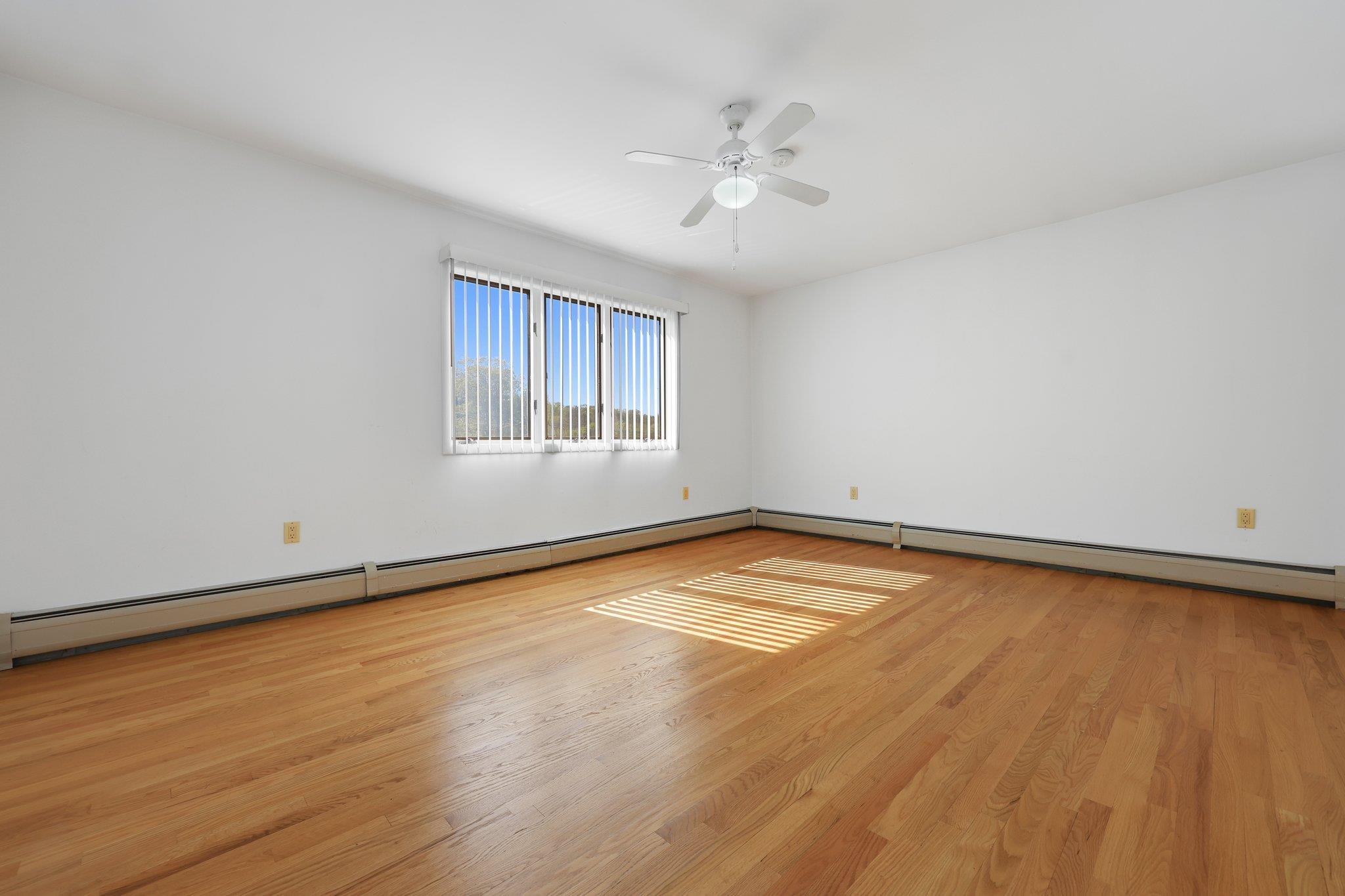 Condo Pemberwick  Out Of Area, NY 06831, MLS-852317-14