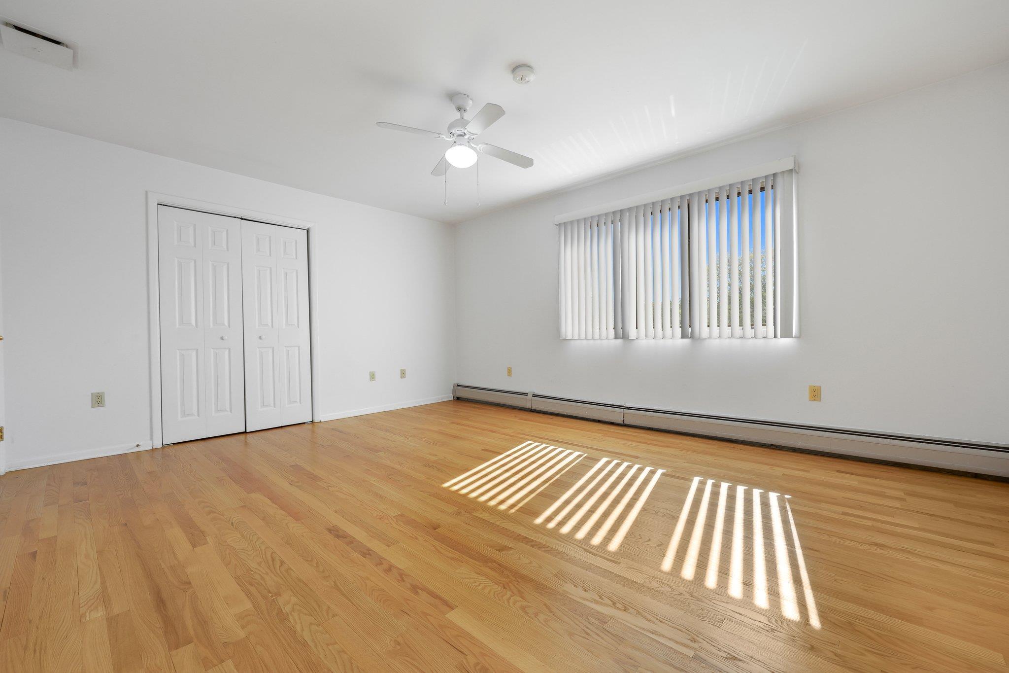 Condo Pemberwick  Out Of Area, NY 06831, MLS-852317-16