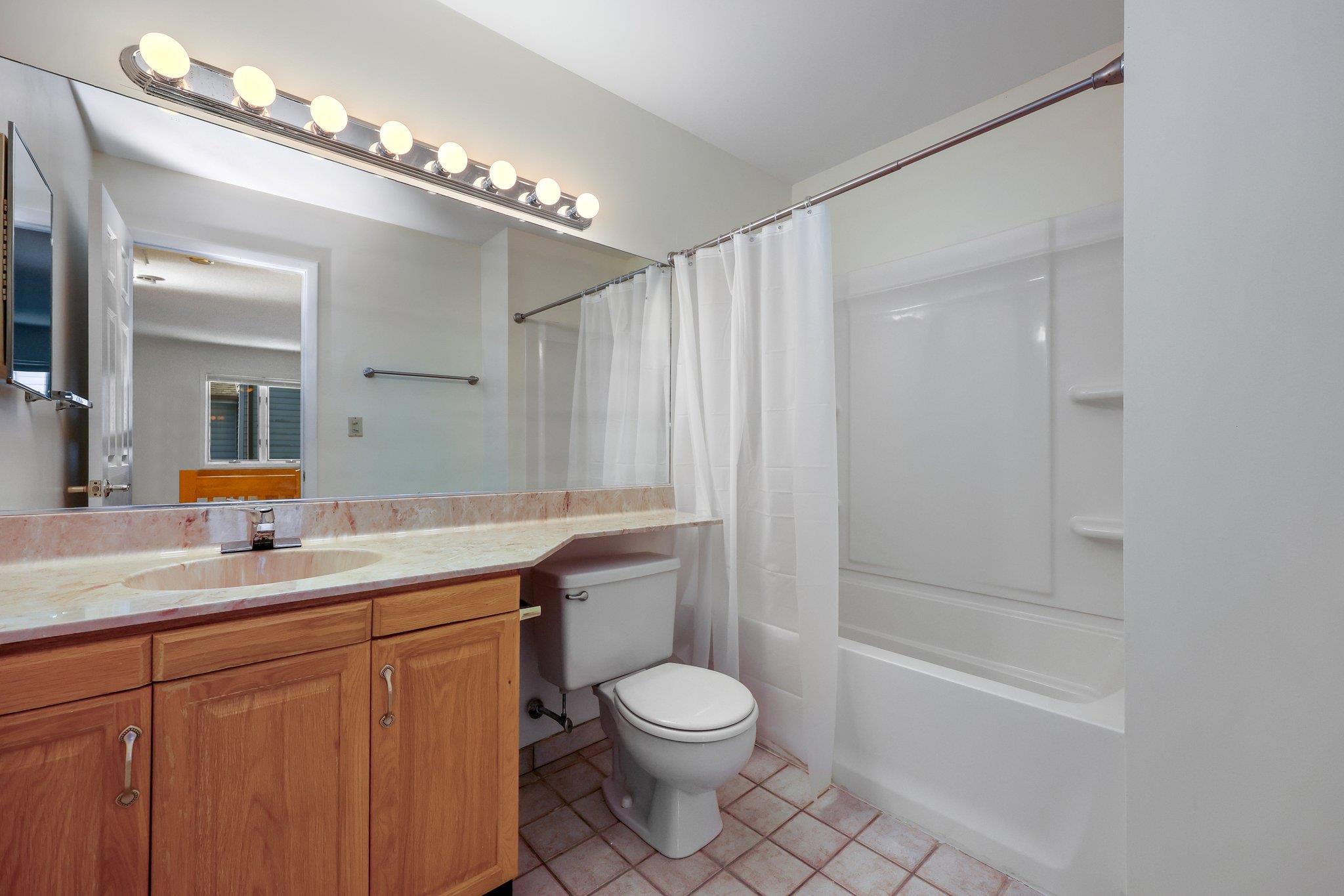 Condo Pemberwick  Out Of Area, NY 06831, MLS-852317-19