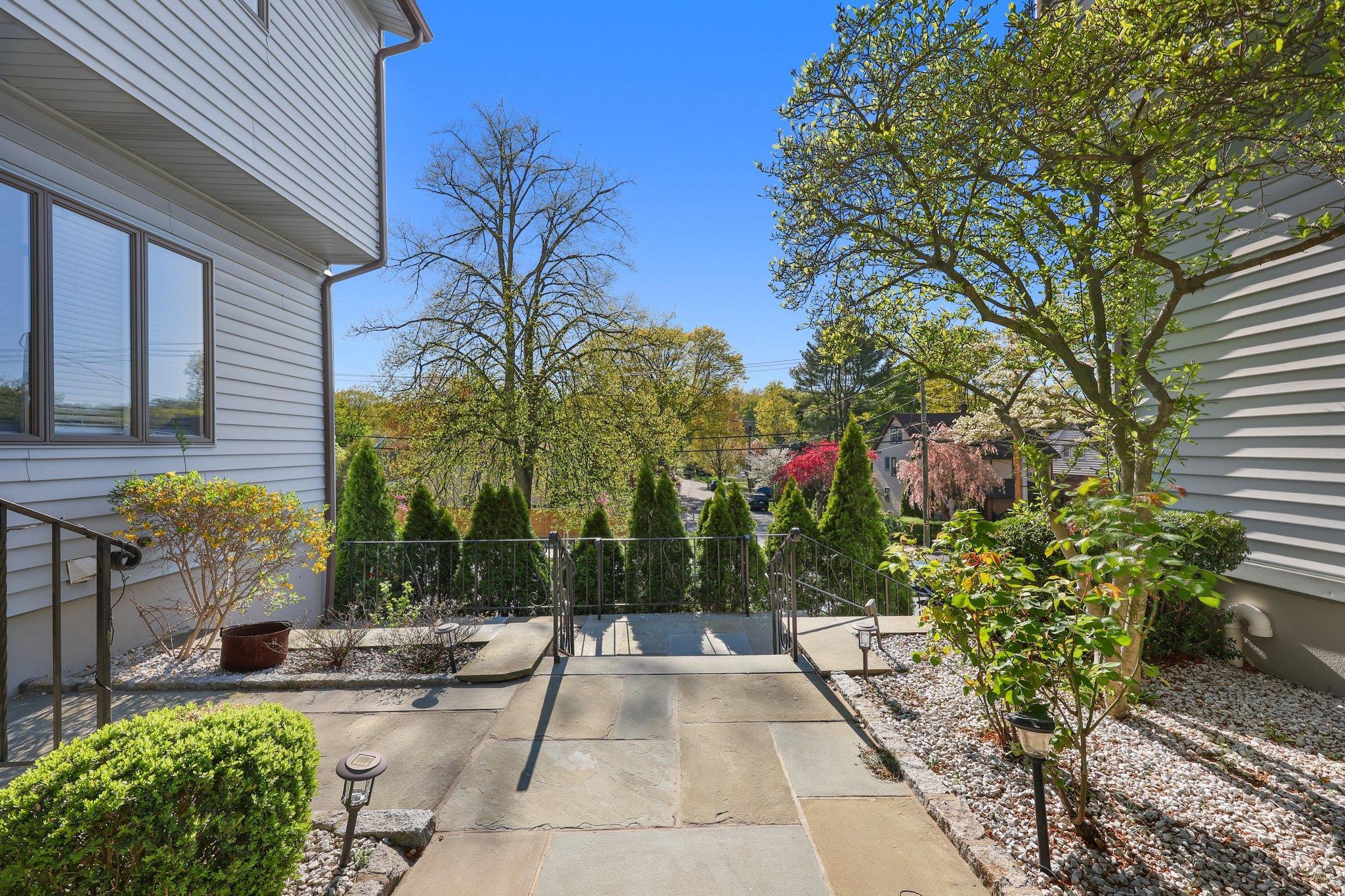 Condo Pemberwick  Out Of Area, NY 06831, MLS-852317-29