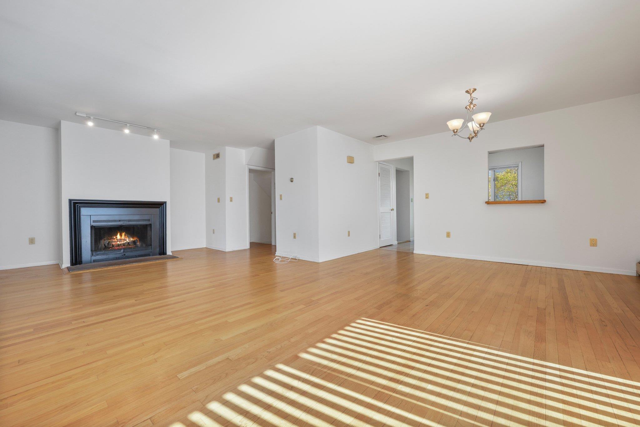 Condo Pemberwick  Out Of Area, NY 06831, MLS-852317-7