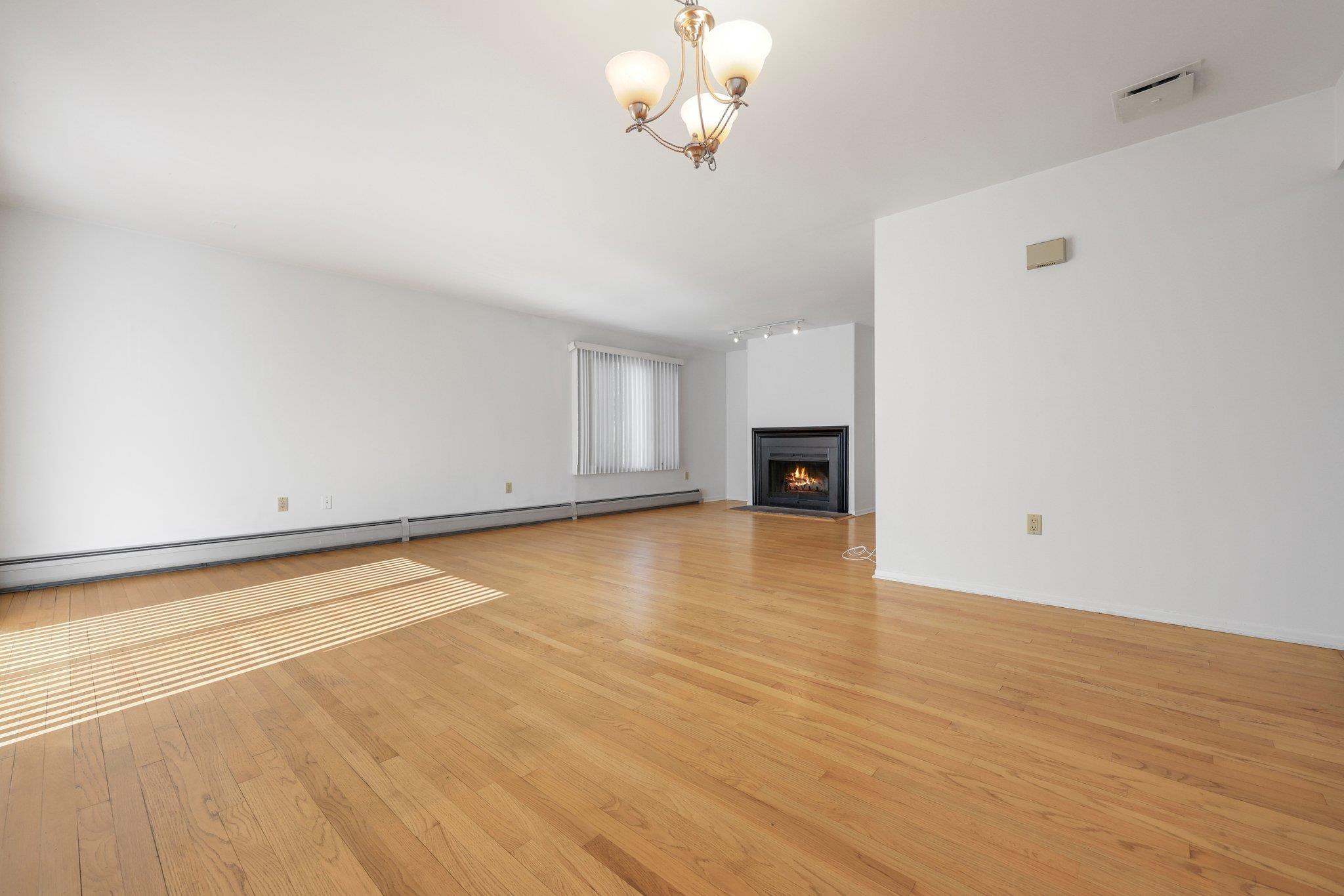 Condo Pemberwick  Out Of Area, NY 06831, MLS-852317-8
