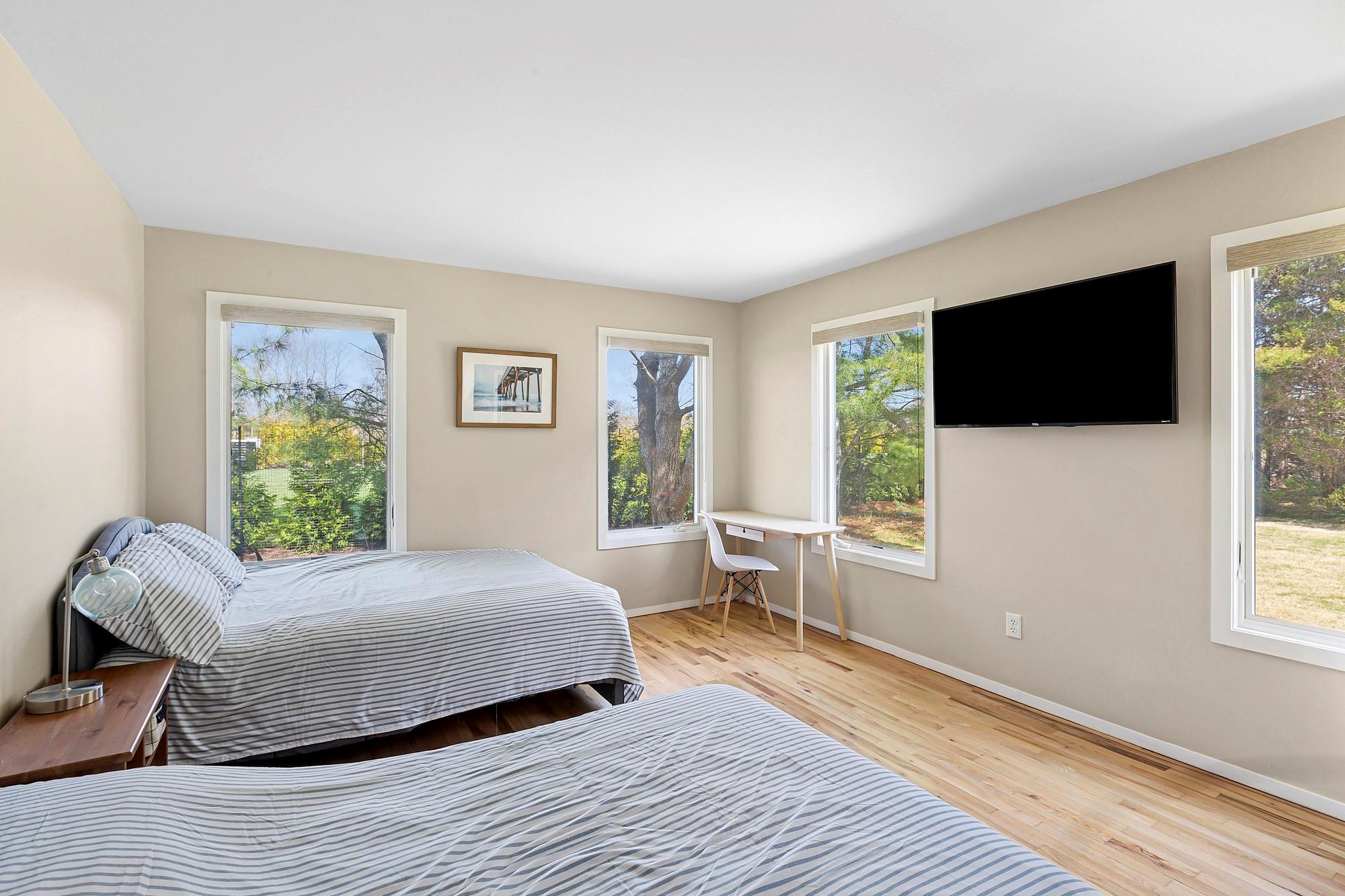 Single Family Tanners Neck  Suffolk County, NY 11977, MLS-852330-11
