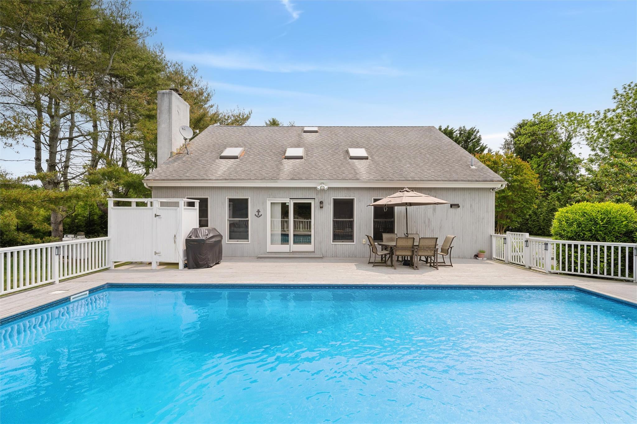 Single Family Tanners Neck  Suffolk County, NY 11977, MLS-852330-2