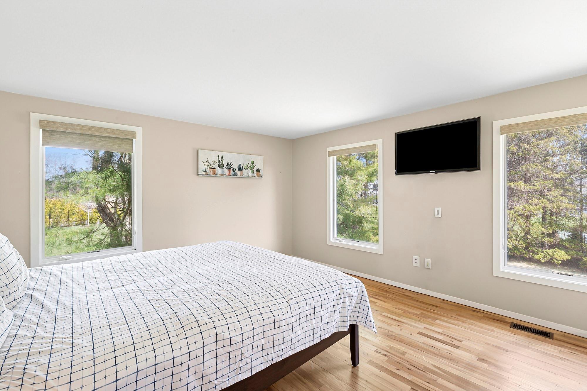 Single Family Tanners Neck  Suffolk County, NY 11977, MLS-852330-6