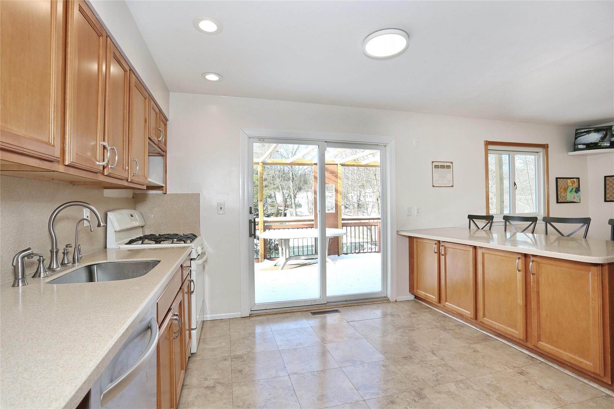 Single Family Burda  Rockland County, NY 10956, MLS-852336-19