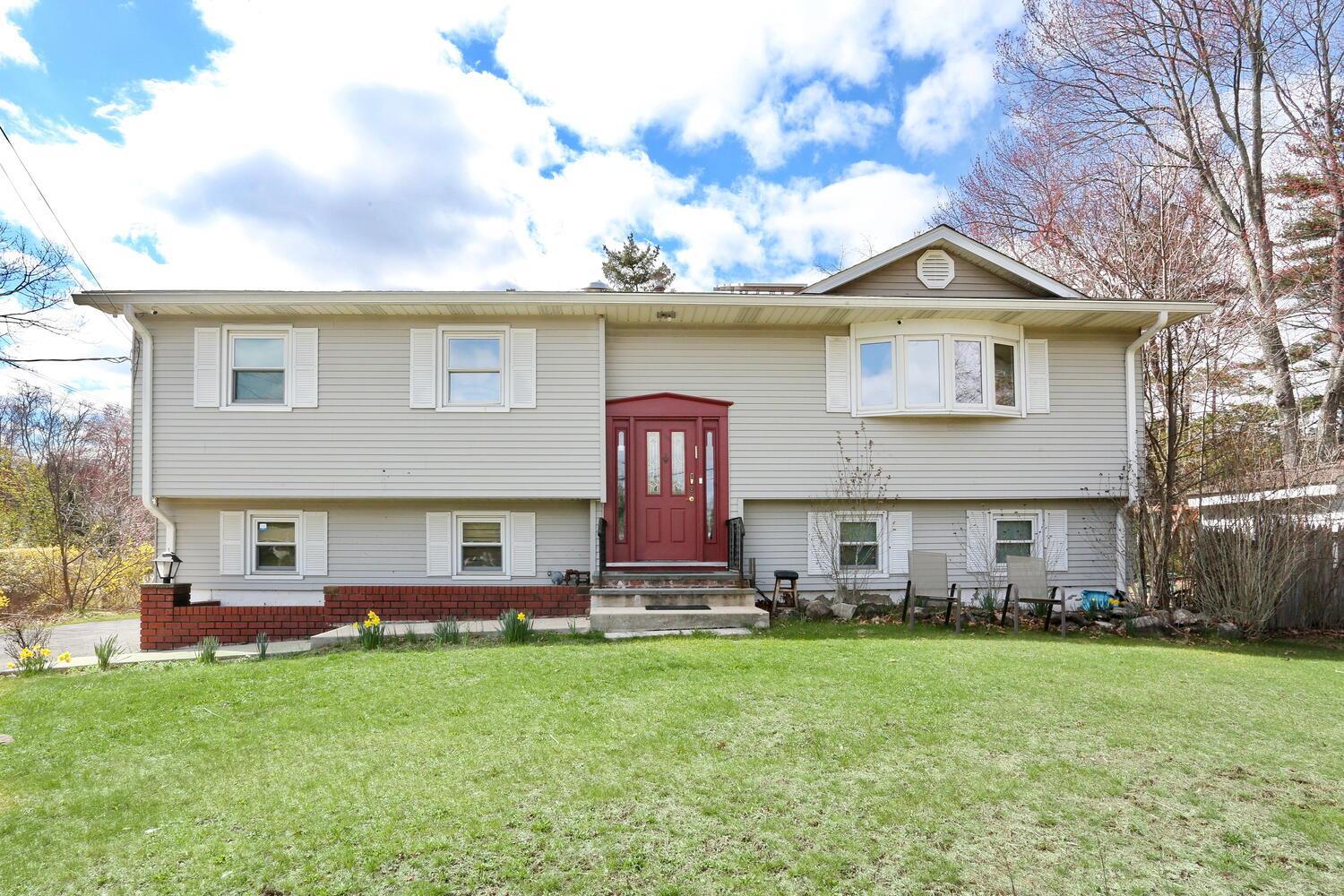 Single Family Burda  Rockland County, NY 10956, MLS-852336-2