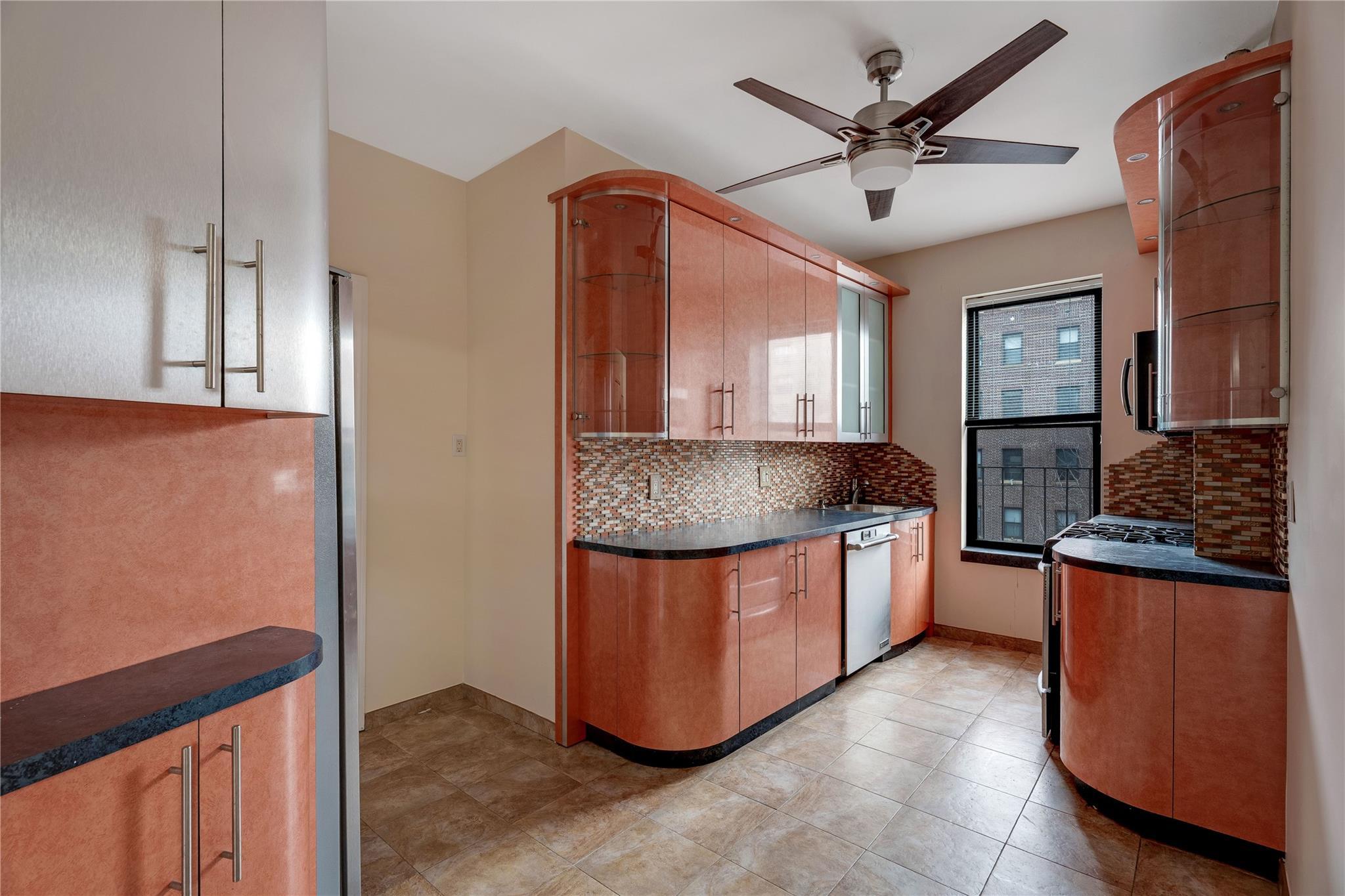 Coop 4th  Brooklyn, NY 11209, MLS-852354-4