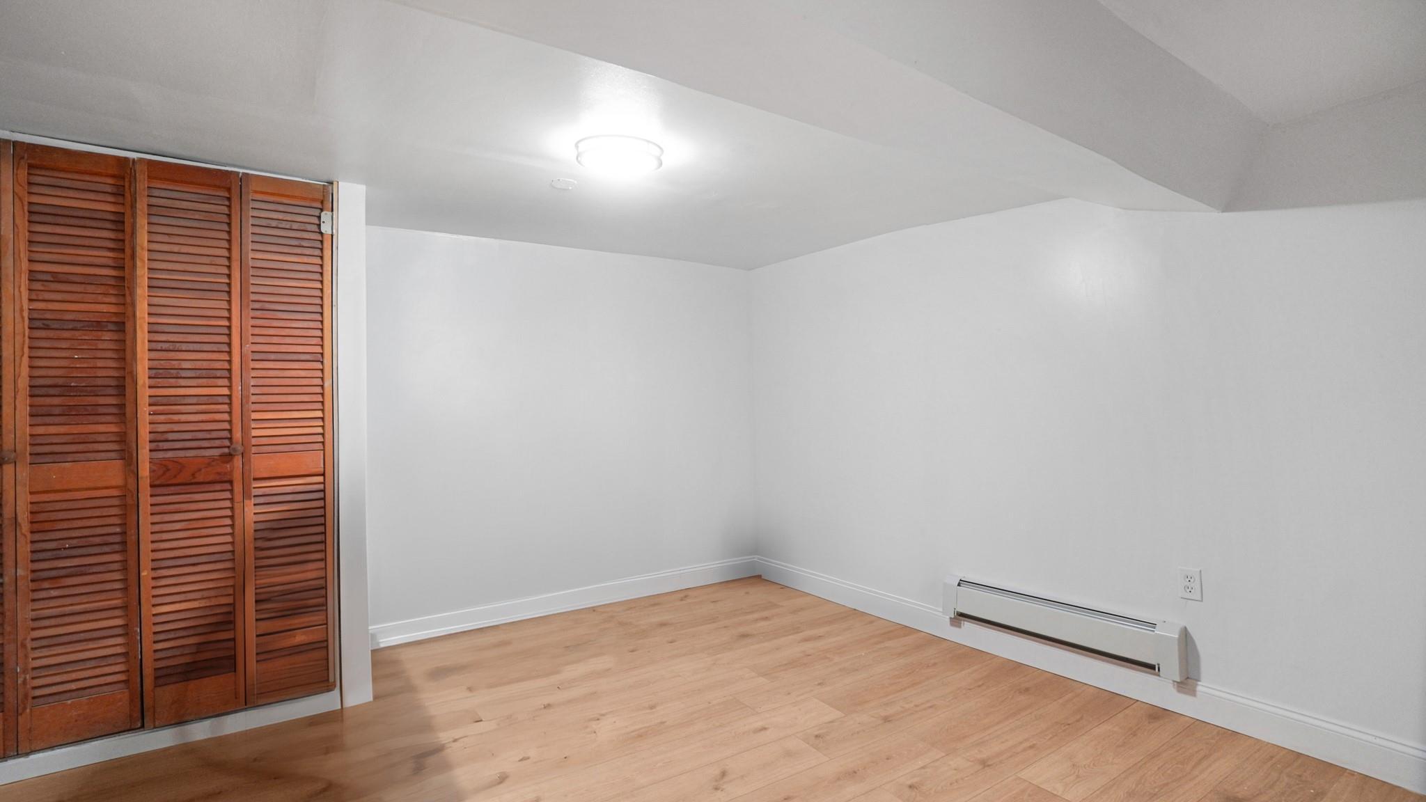 Single Family 196th  Queens, NY 11423, MLS-852356-13