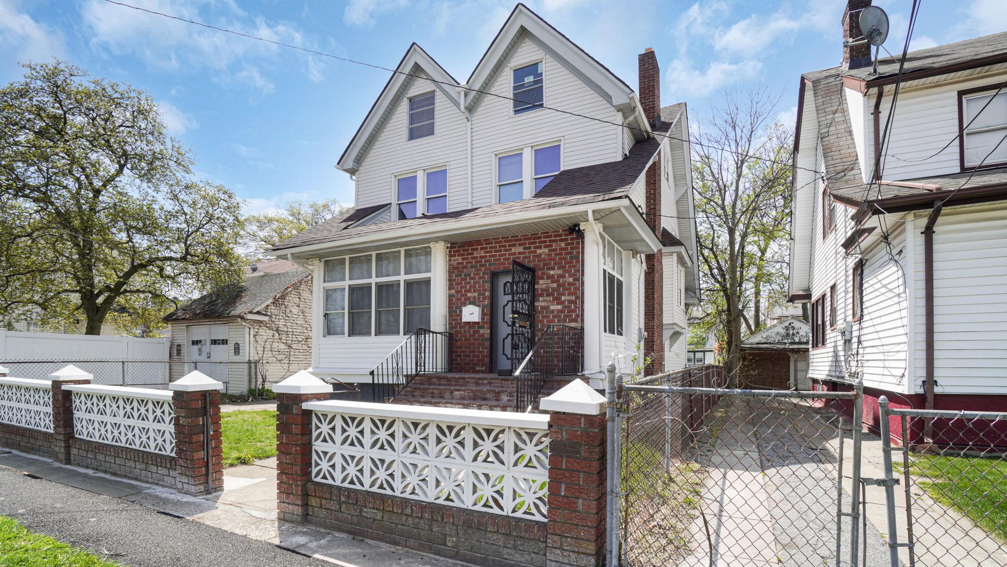 Single Family 196th  Queens, NY 11423, MLS-852356-3