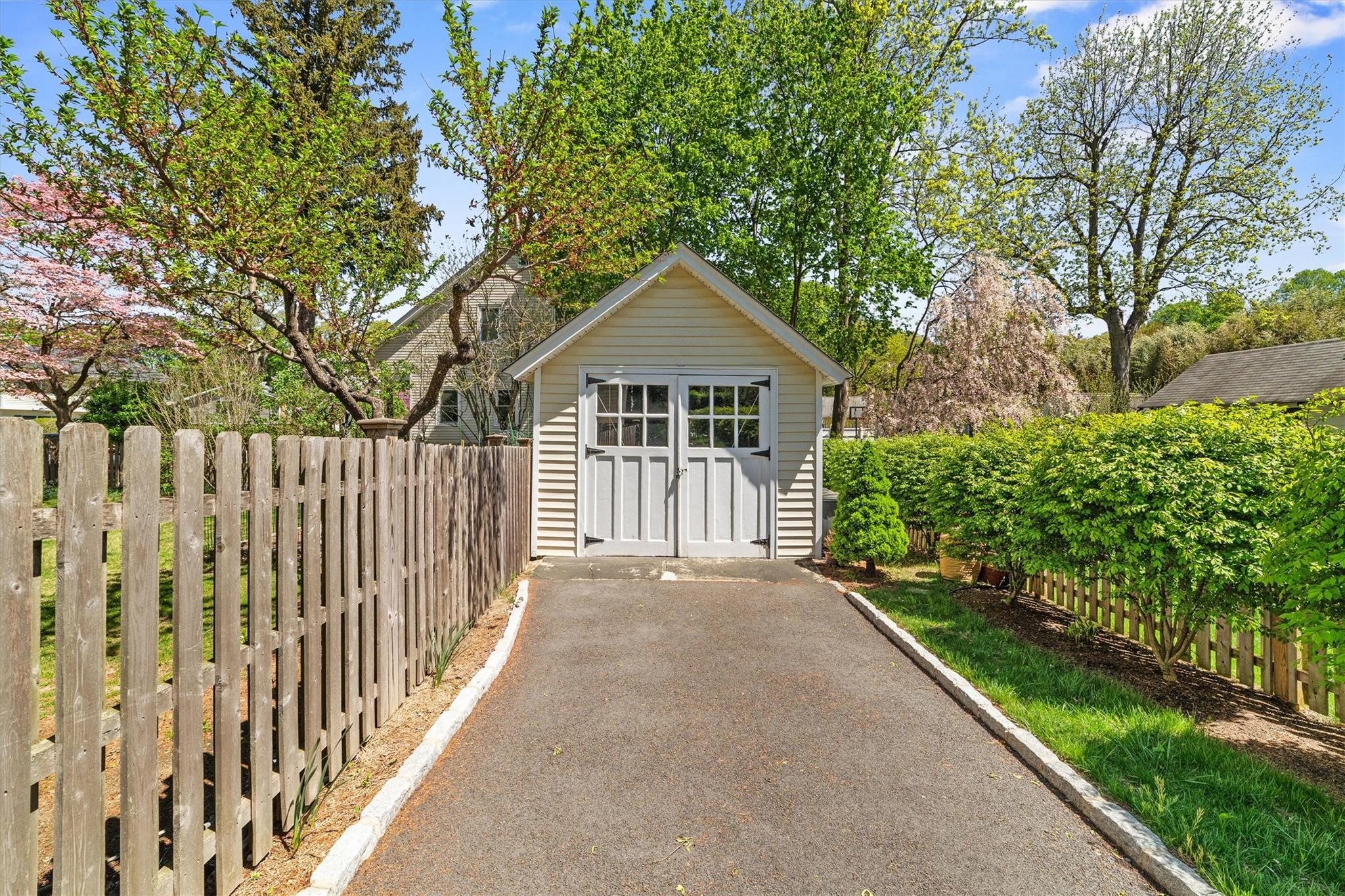 Single Family Ashford  Westchester County, NY 10502, MLS-852378-23