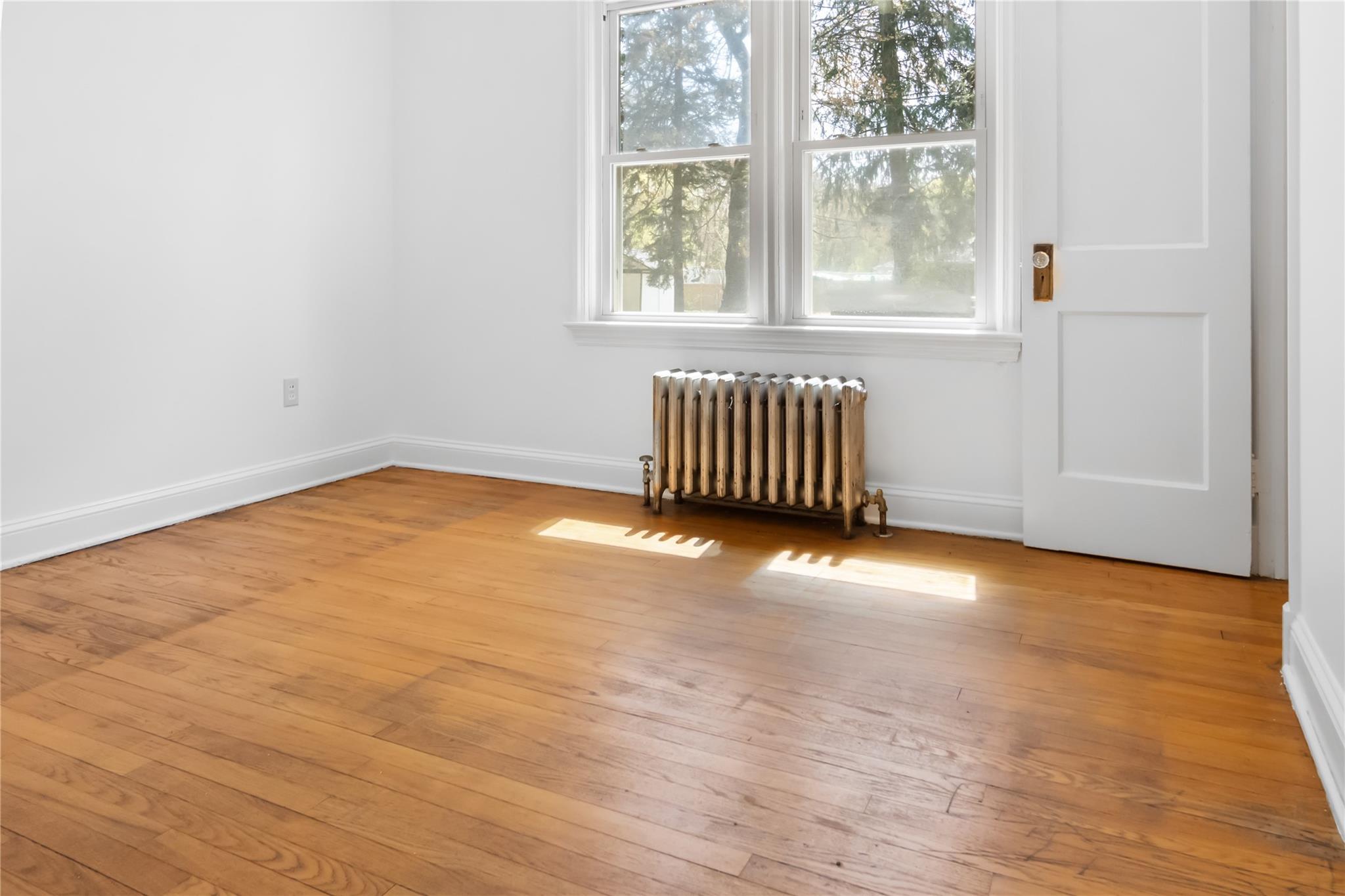 Single Family Quassaick  Orange County, NY 12553, MLS-852384-23