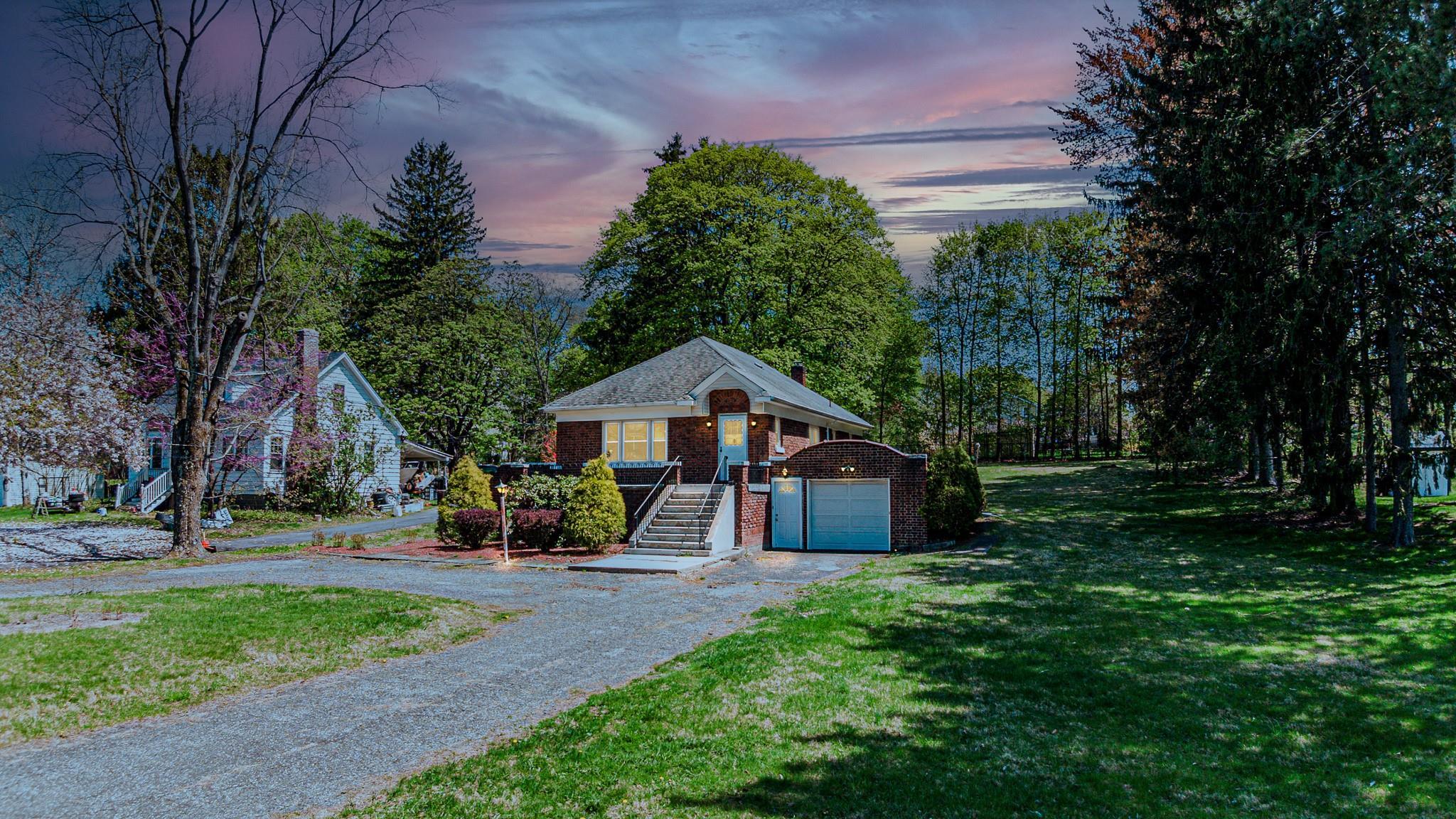 Single Family Quassaick  Orange County, NY 12553, MLS-852384-8
