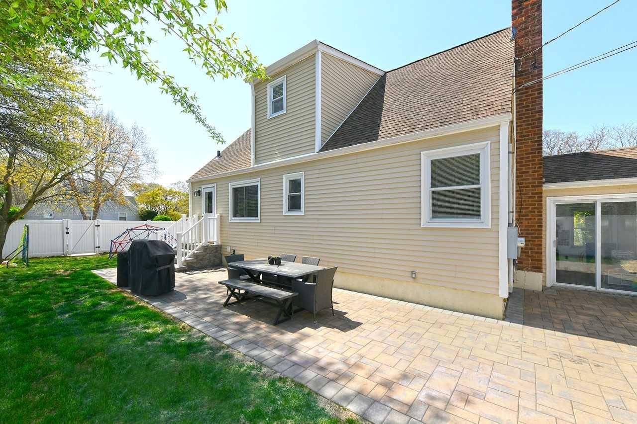 Single Family Maeder  Nassau County, NY 11566, MLS-852391-25