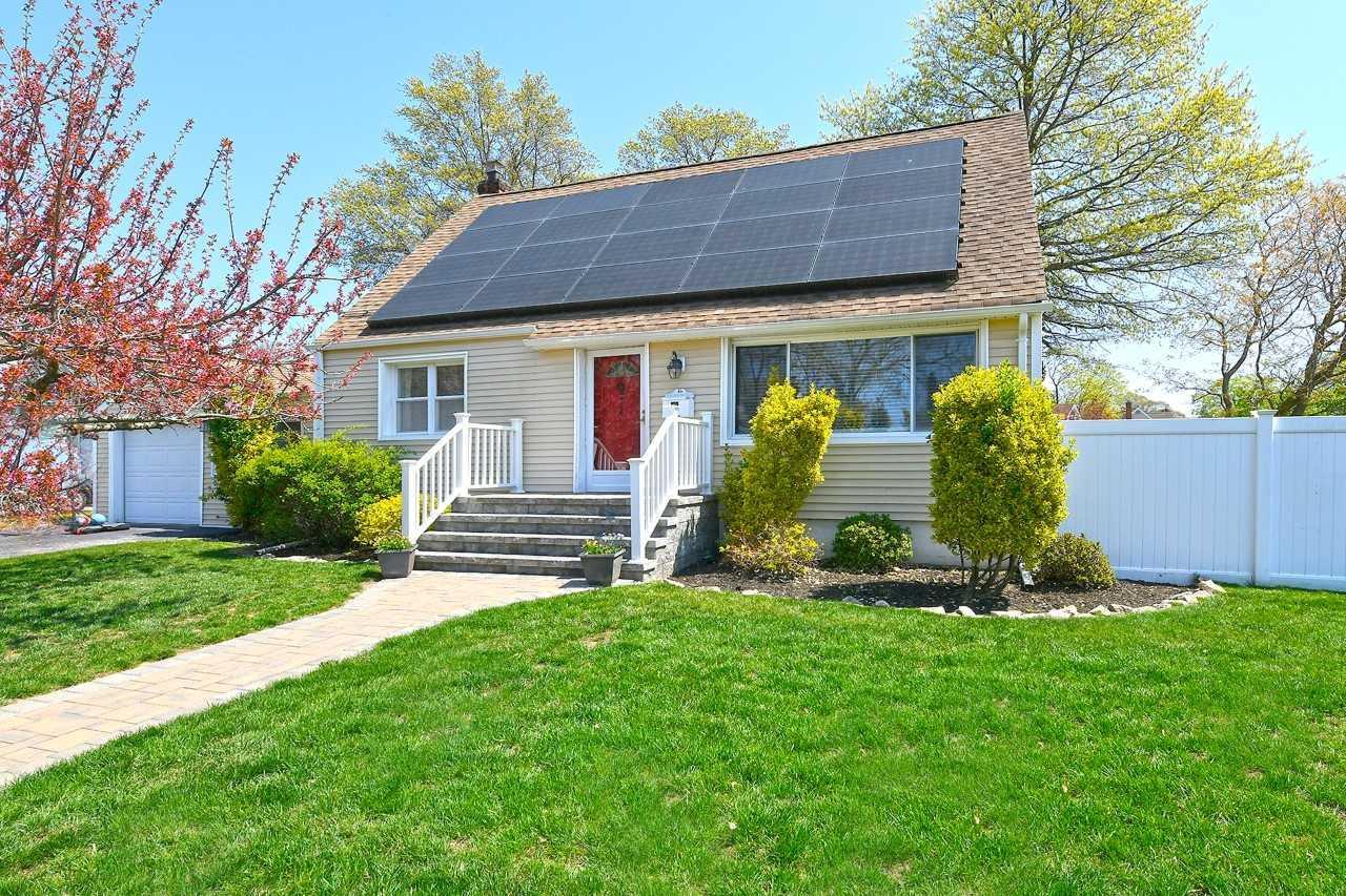 Single Family Maeder  Nassau County, NY 11566, MLS-852391-5