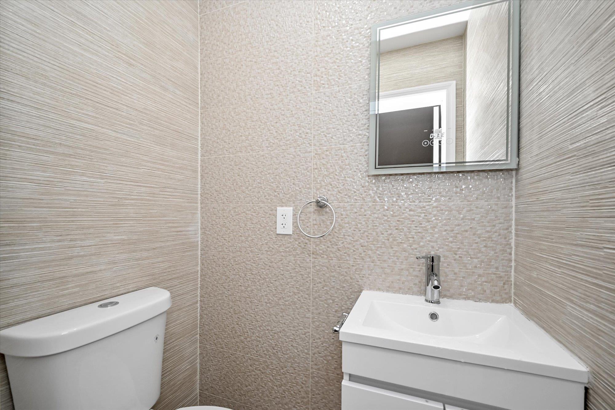 Single Family 225th  Queens, NY 11413, MLS-852393-10
