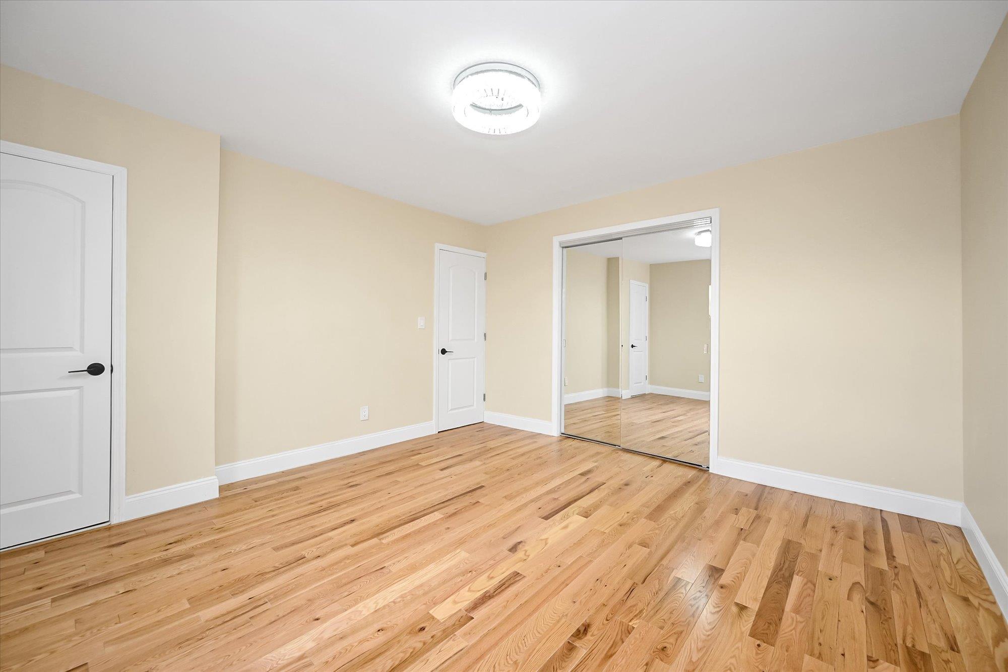 Single Family 225th  Queens, NY 11413, MLS-852393-12