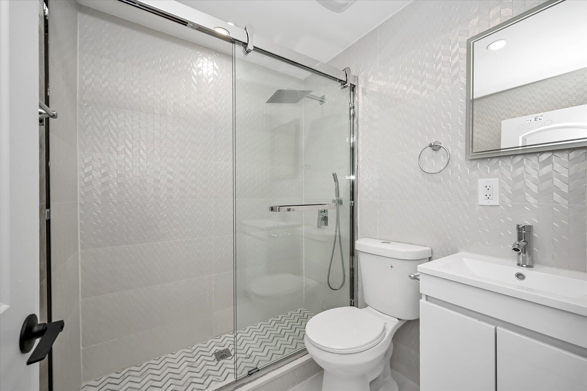 Single Family 225th  Queens, NY 11413, MLS-852393-16
