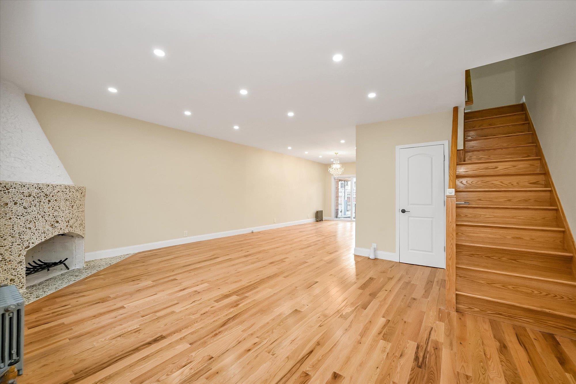 Single Family 225th  Queens, NY 11413, MLS-852393-3