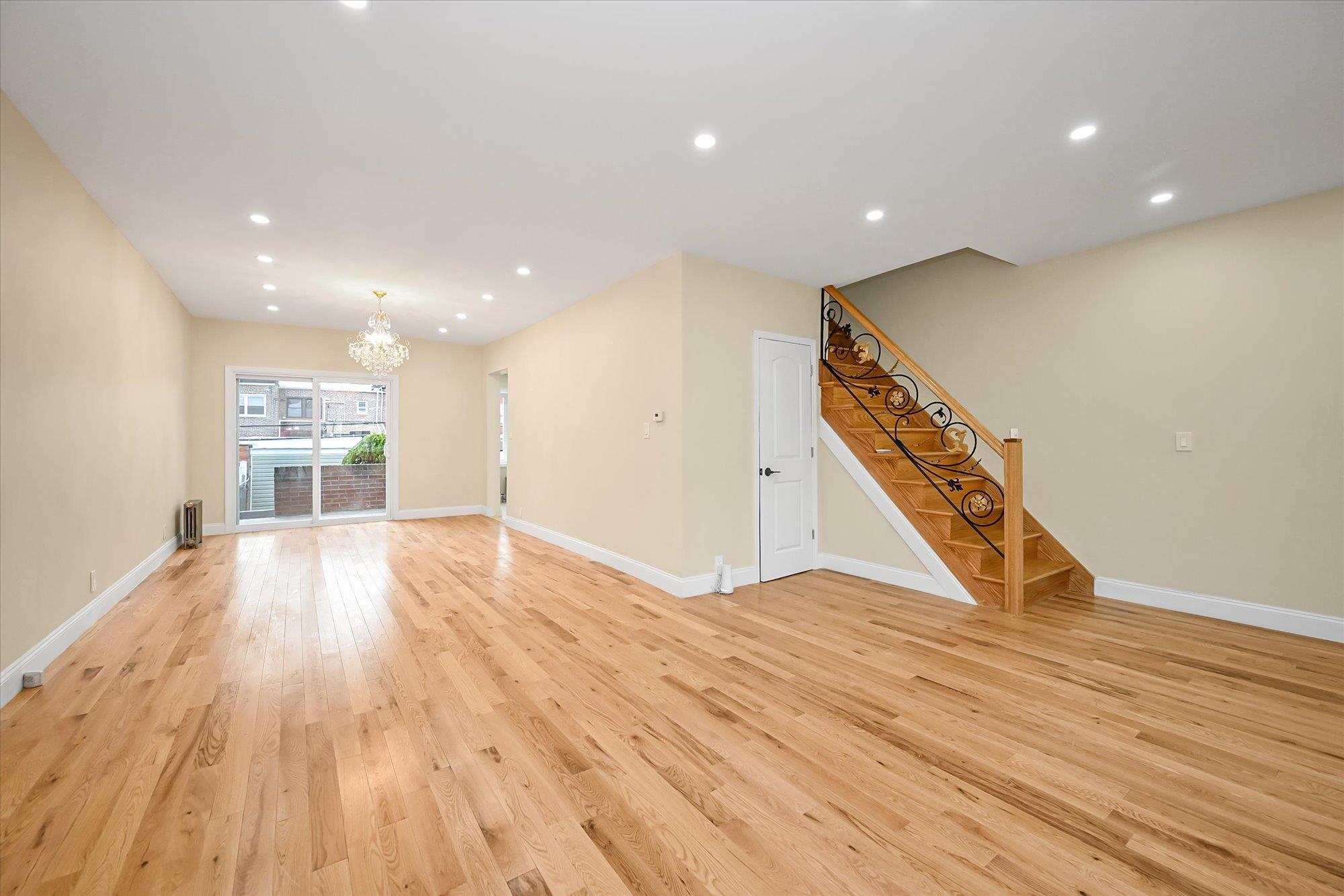 Single Family 225th  Queens, NY 11413, MLS-852393-4