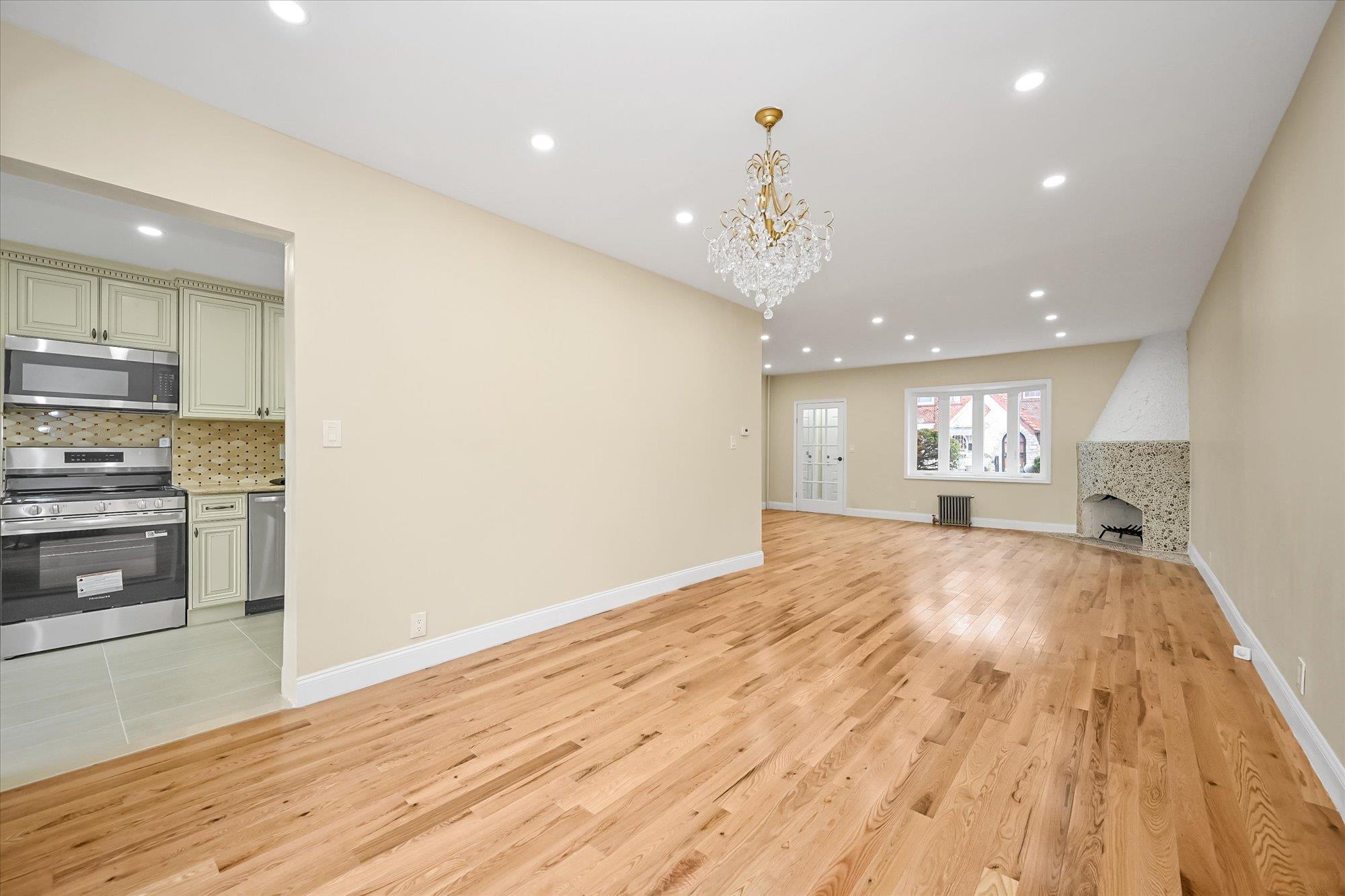 Single Family 225th  Queens, NY 11413, MLS-852393-5
