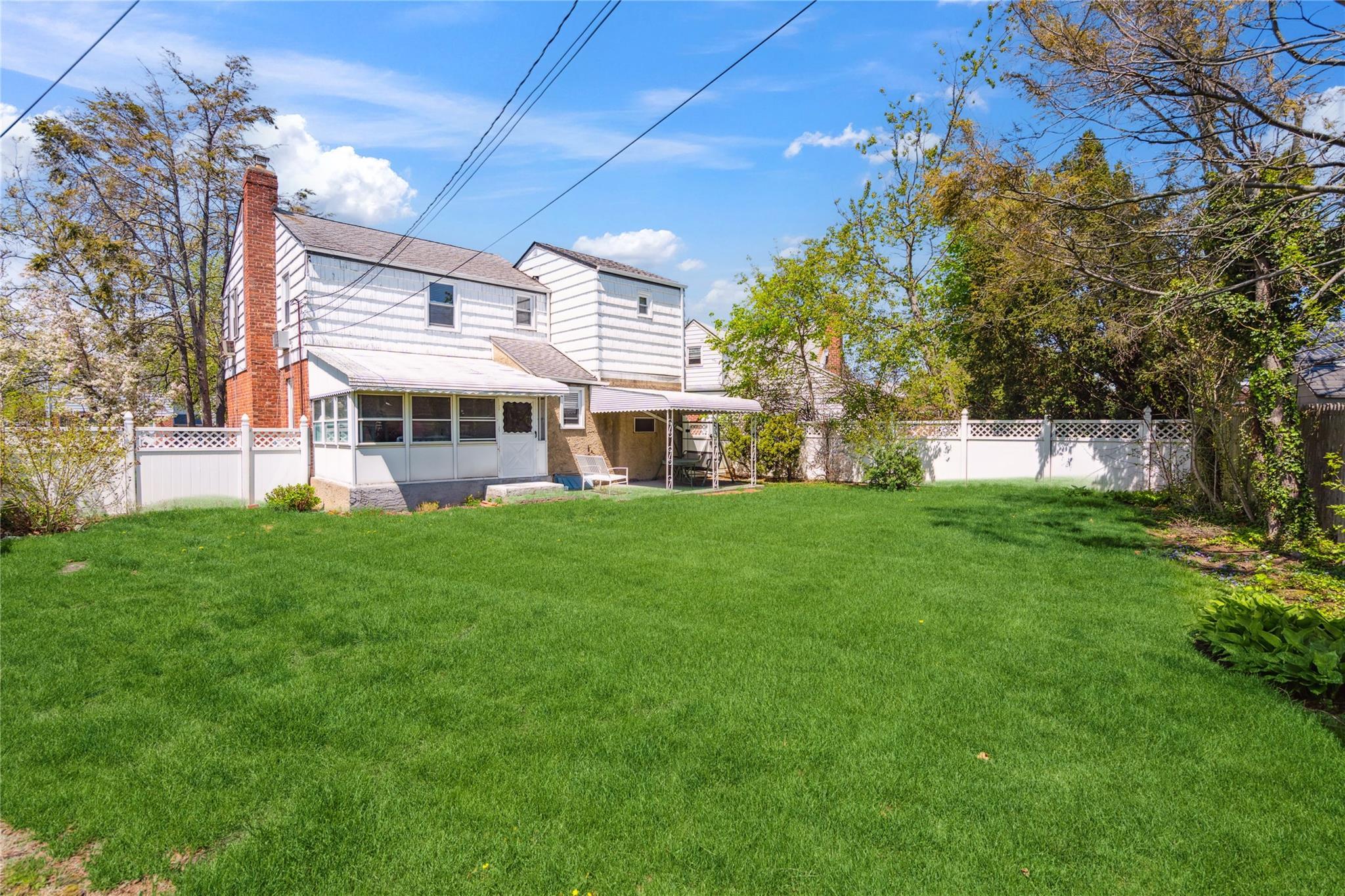 Single Family Emily  Nassau County, NY 11003, MLS-852394-21