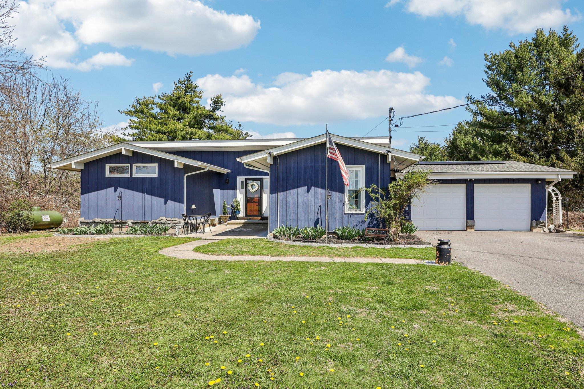 Single Family White  Orange County, NY 12566, MLS-852396-2