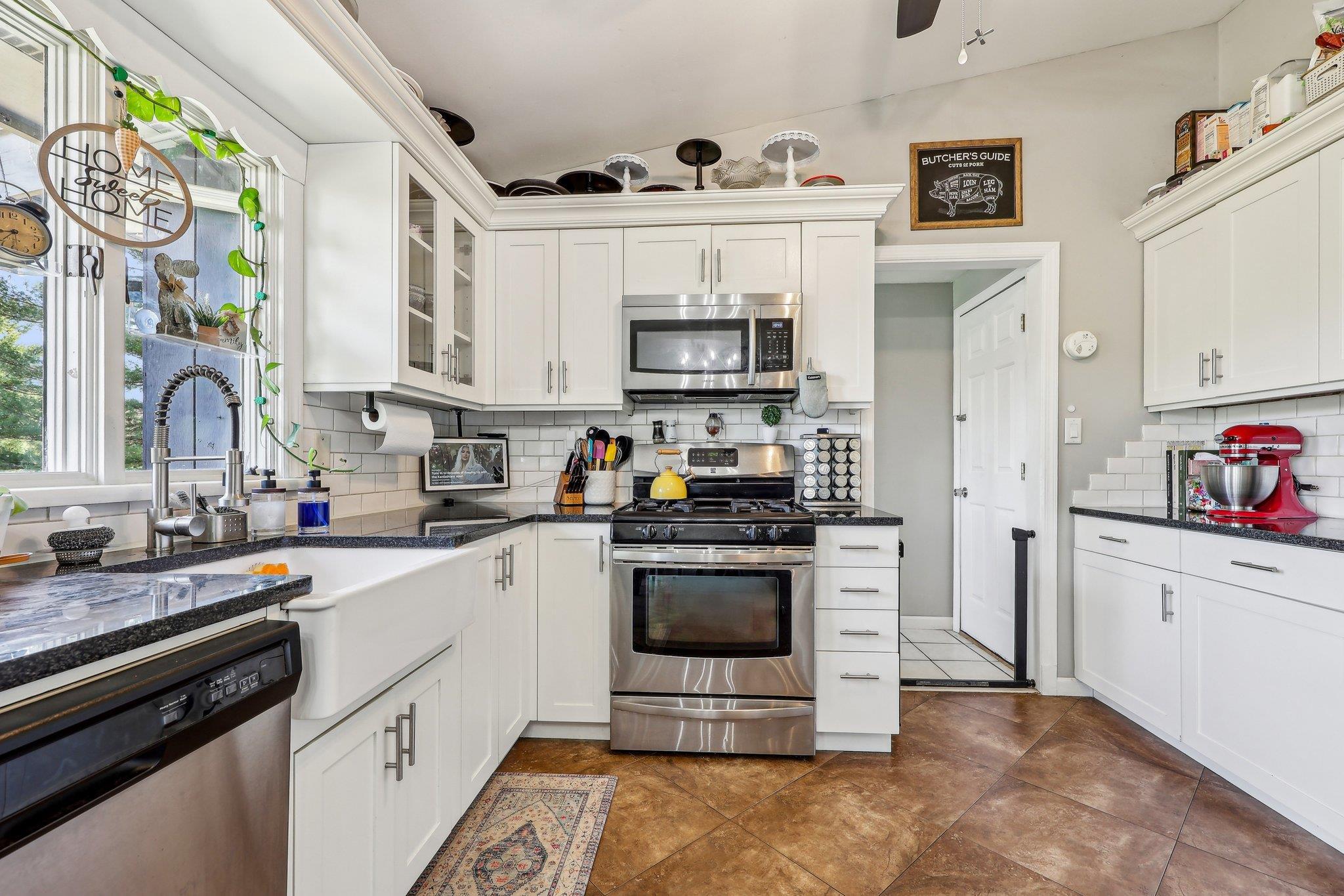 Single Family White  Orange County, NY 12566, MLS-852396-21