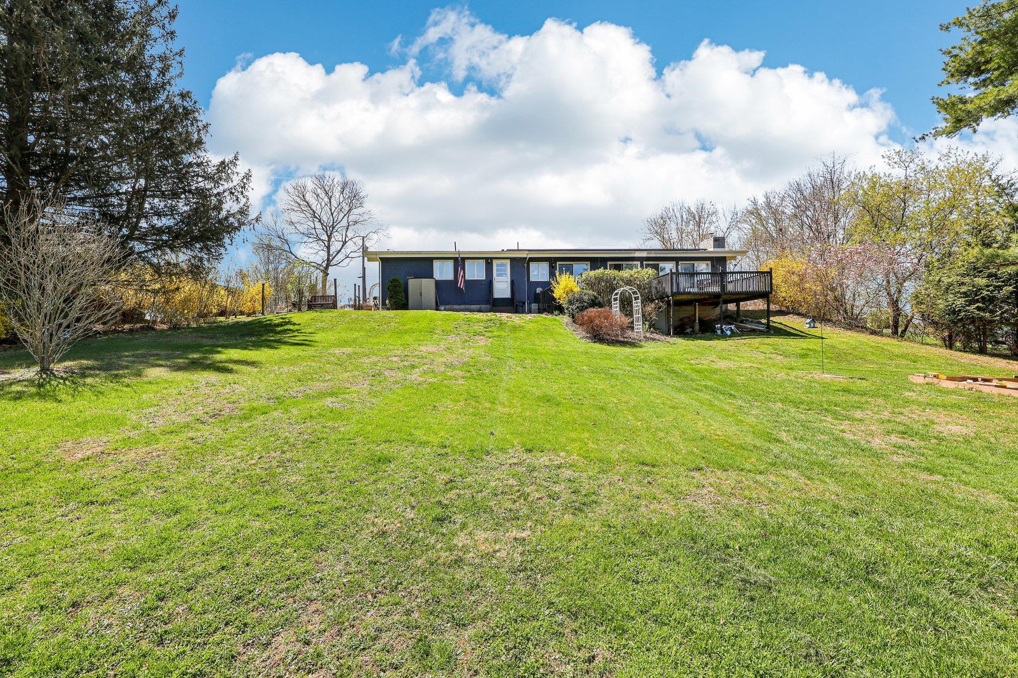 Single Family White  Orange County, NY 12566, MLS-852396-41