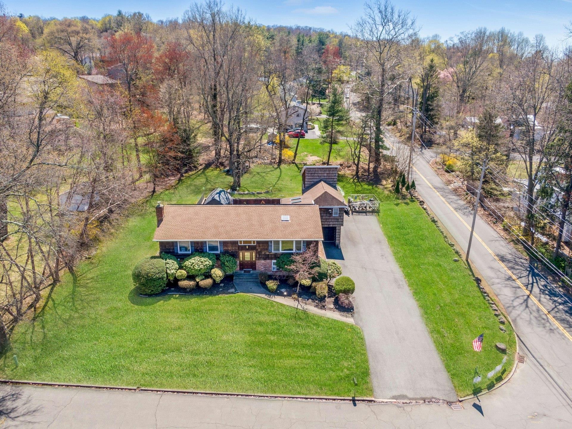 Single Family Aura  Rockland County, NY 10989, MLS-852417-2