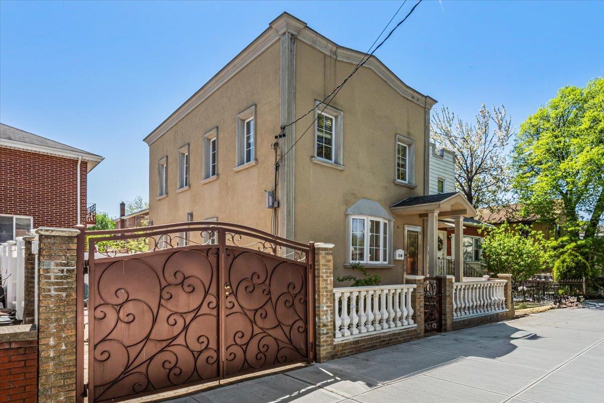 Single Family 48th  Queens, NY 11105, MLS-852422-2
