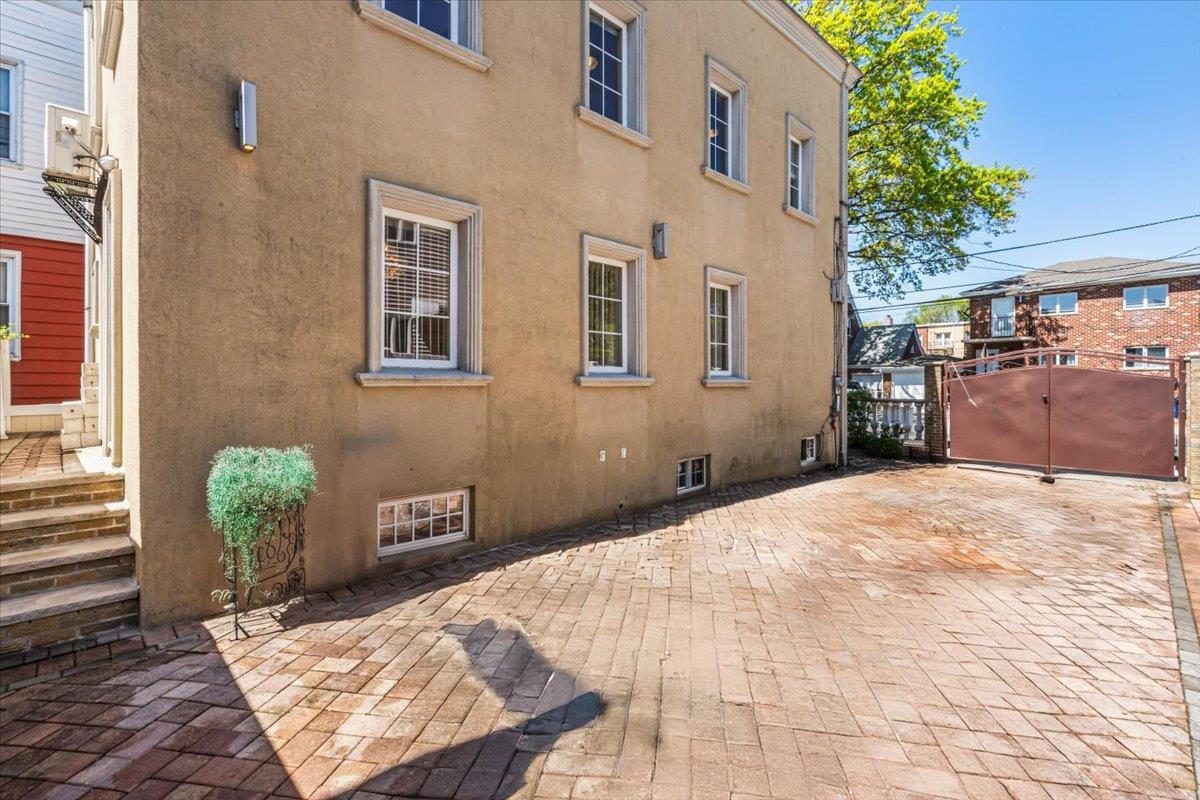 Single Family 48th  Queens, NY 11105, MLS-852422-26