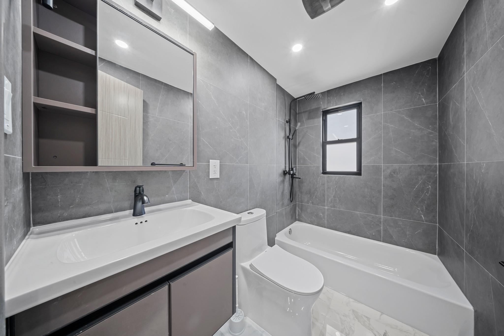 Single Family 198th  Queens, NY 11412, MLS-852423-12
