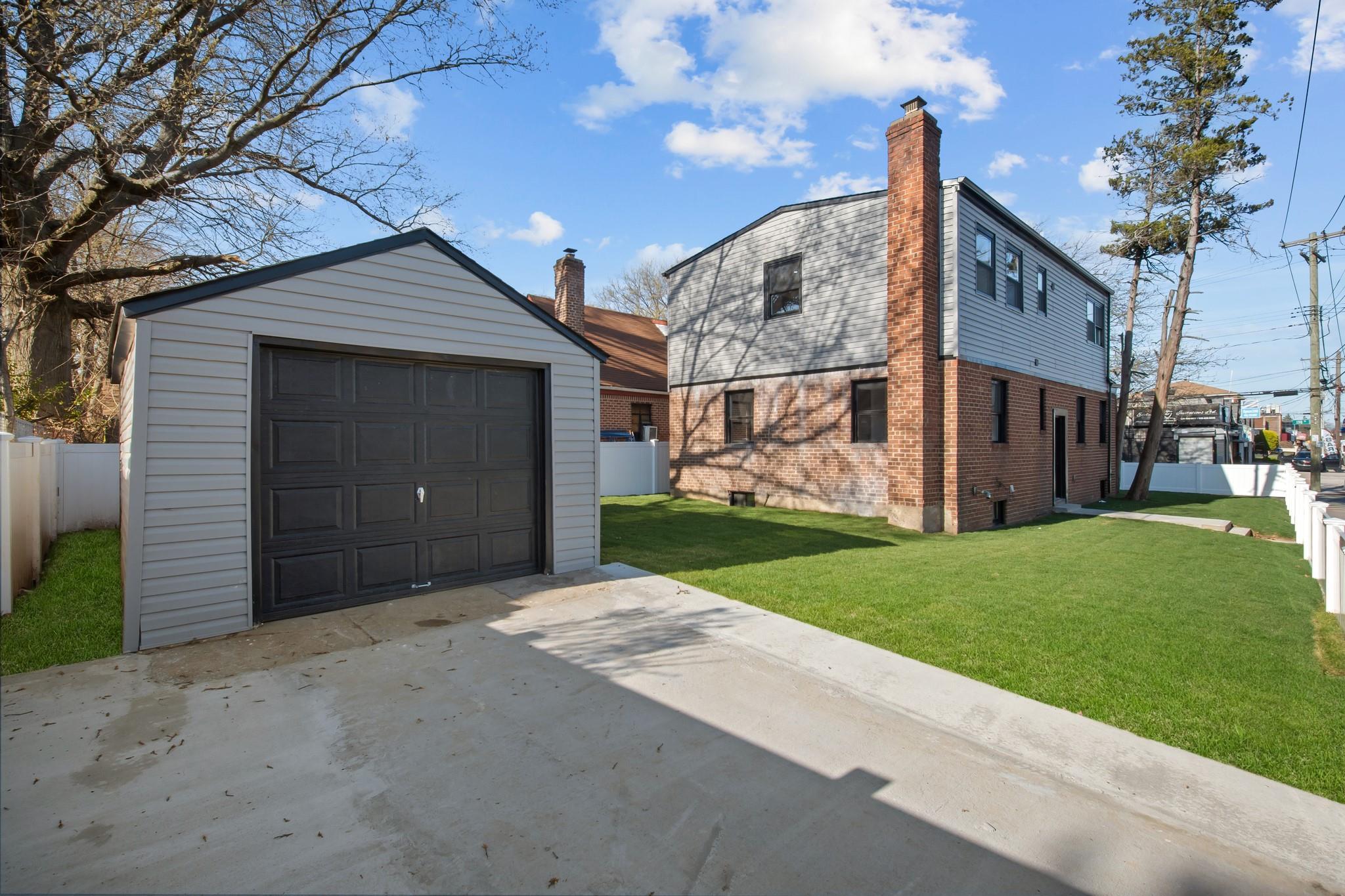 Single Family 198th  Queens, NY 11412, MLS-852423-17