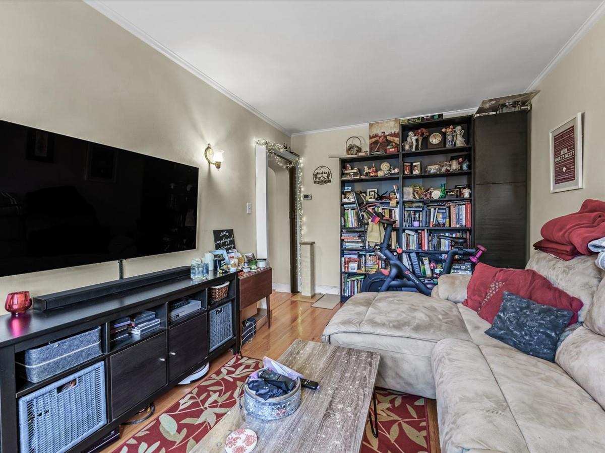 Single Family 26th  Queens, NY 11105, MLS-852424-8