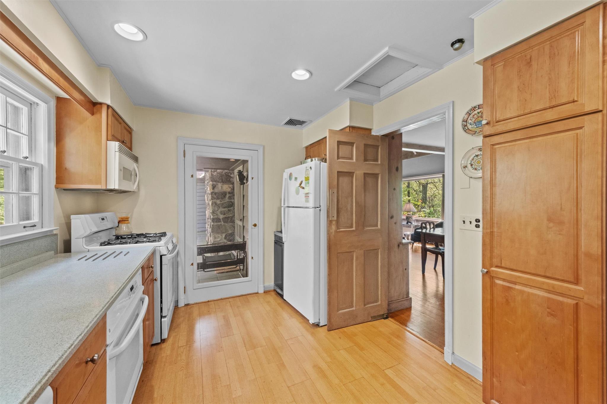 Single Family Hunterbrook  Westchester County, NY 10598, MLS-852428-15