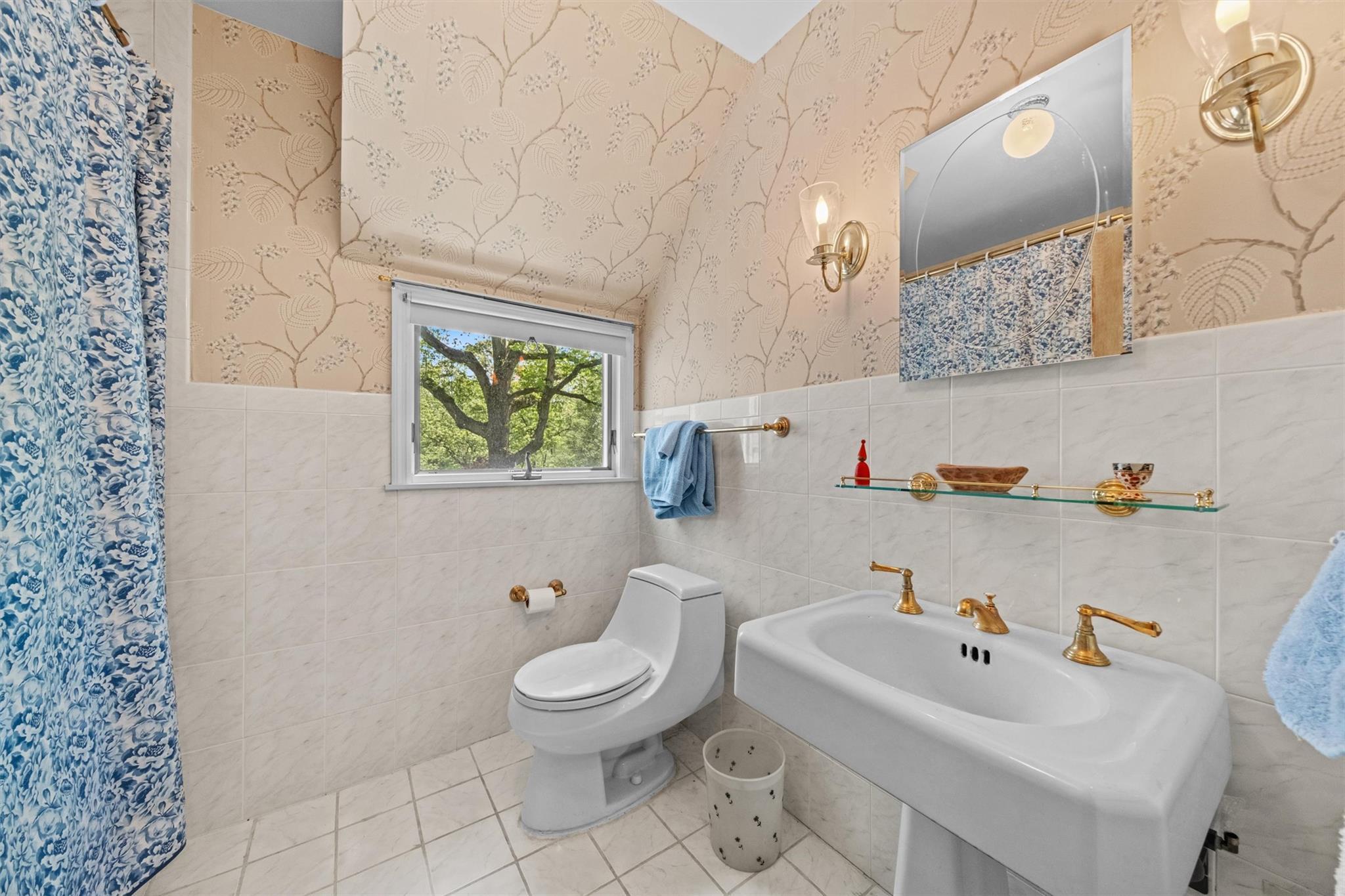 Single Family Hunterbrook  Westchester County, NY 10598, MLS-852428-27