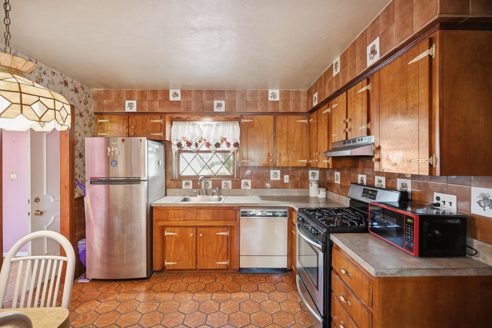 Single Family Milburn  Suffolk County, NY 11720, MLS-852431-16